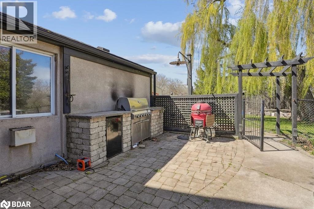












12840 BRITANNIA Road

,
Milton,




Ontario
L9E0V3

