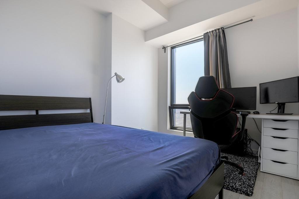 









1288


Av. des Canadiens-de-Montréal

, 2809,
Montréal (Ville-Marie),




QC
H3B0E5

