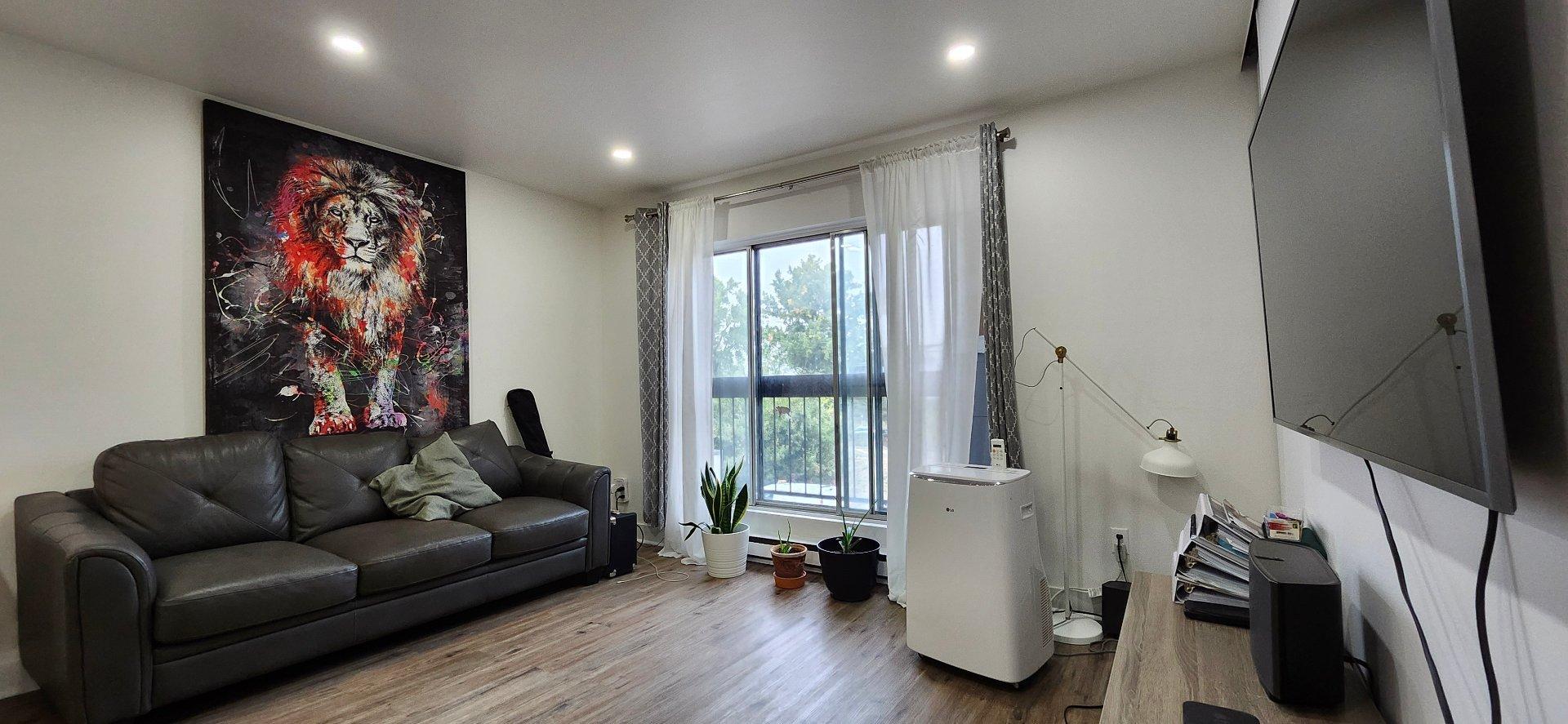 









8426


Av. Papineau

,
Montréal (Ahuntsic-Cartierville),




QC
H2M2R5

