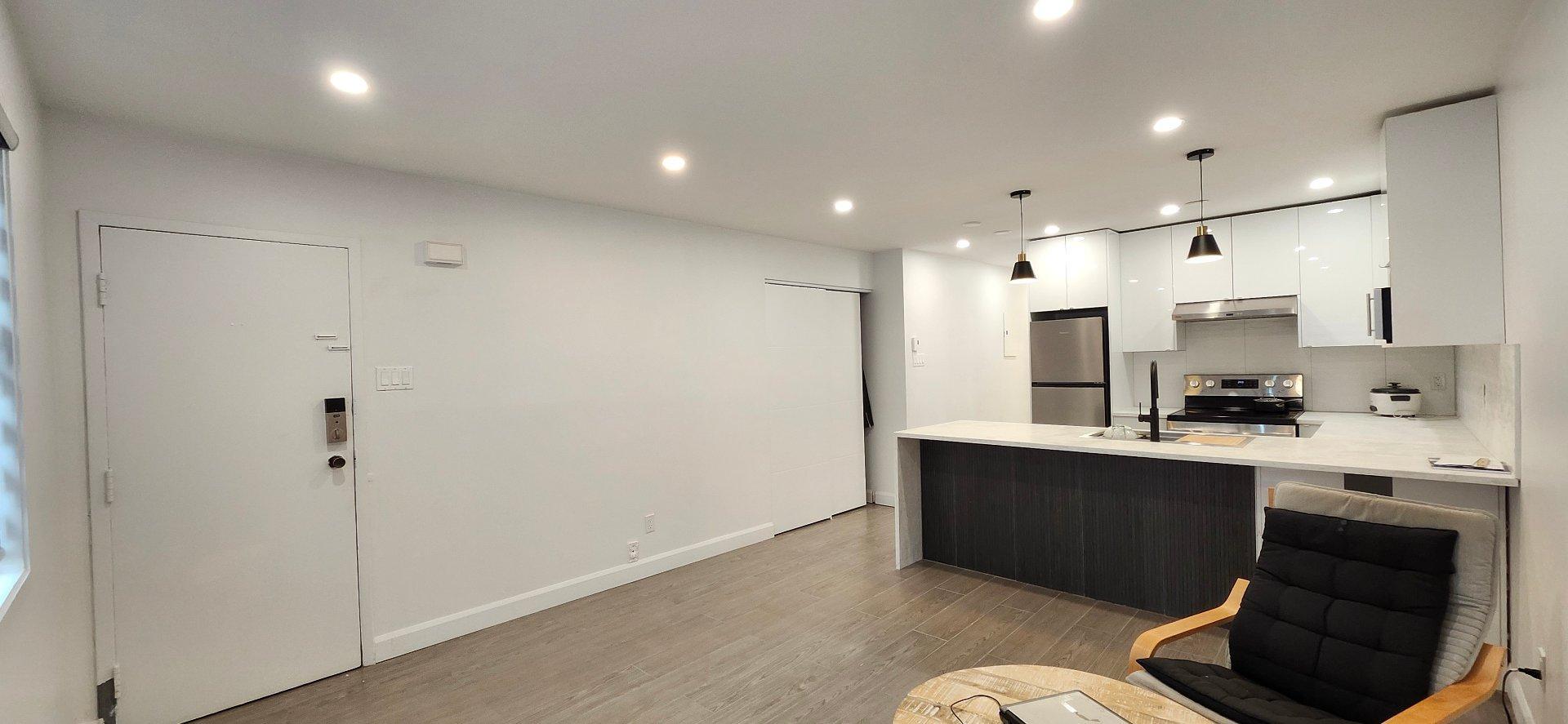 









8428


Av. Papineau

,
Montréal (Ahuntsic-Cartierville),




QC
H2M2R5

