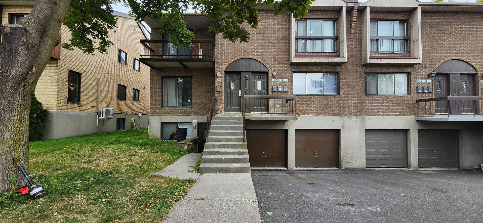 









8428


Av. Papineau

,
Montréal (Ahuntsic-Cartierville),




QC
H2M2R5

