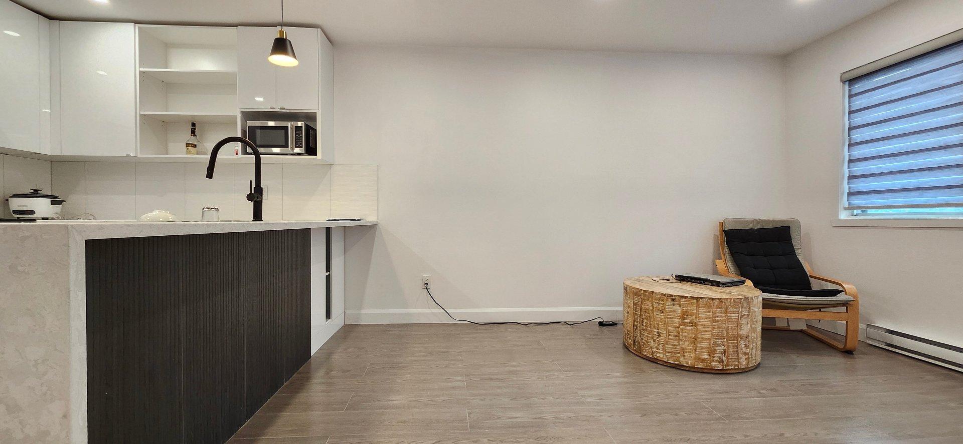 









8428


Av. Papineau

,
Montréal (Ahuntsic-Cartierville),




QC
H2M2R5

