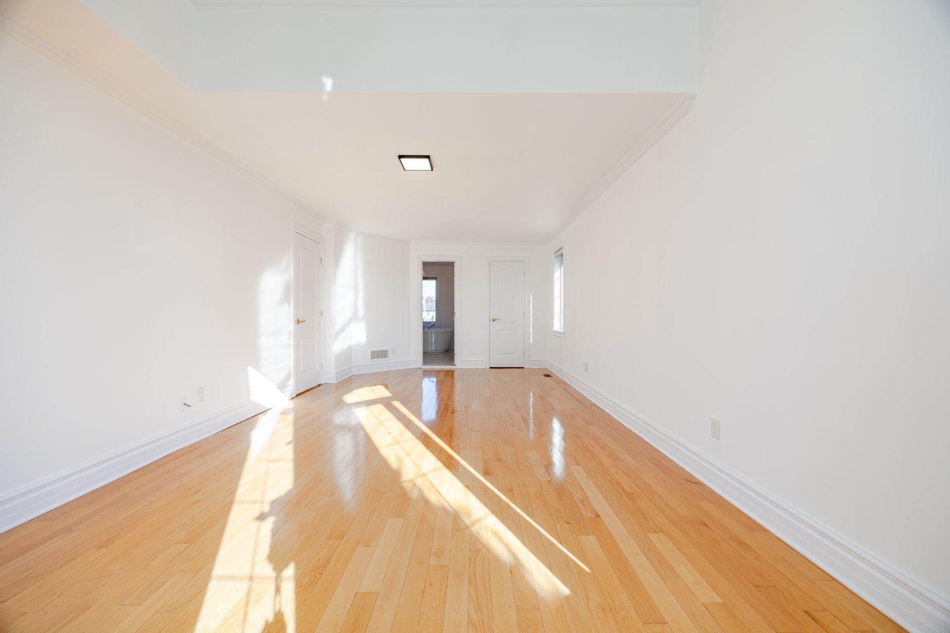 









4893


Rue du Persan

,
Montréal (Pierrefonds-Roxboro),




QC
H9K0A4

