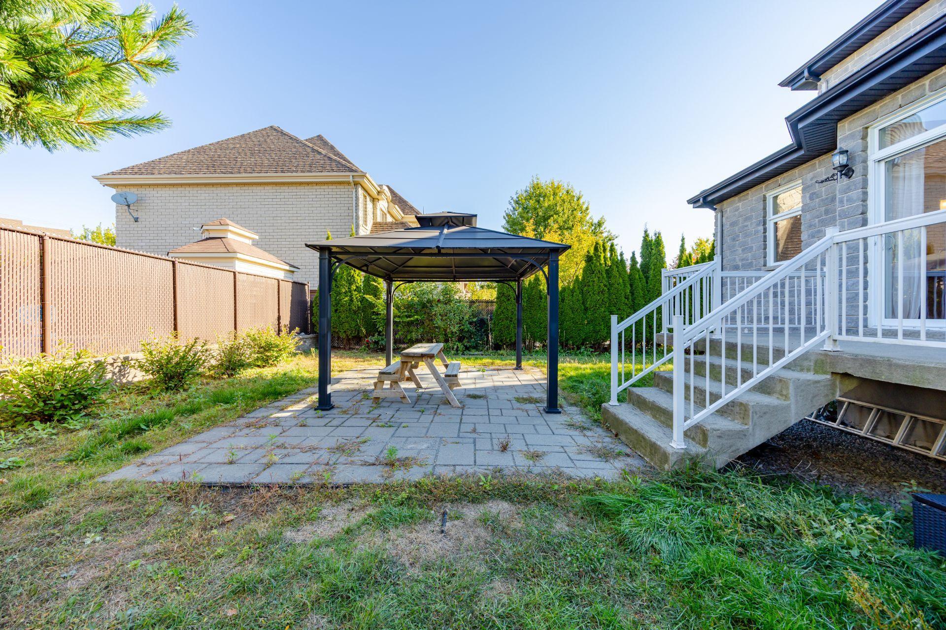 









4893


Rue du Persan

,
Montréal (Pierrefonds-Roxboro),




QC
H9K0A4

