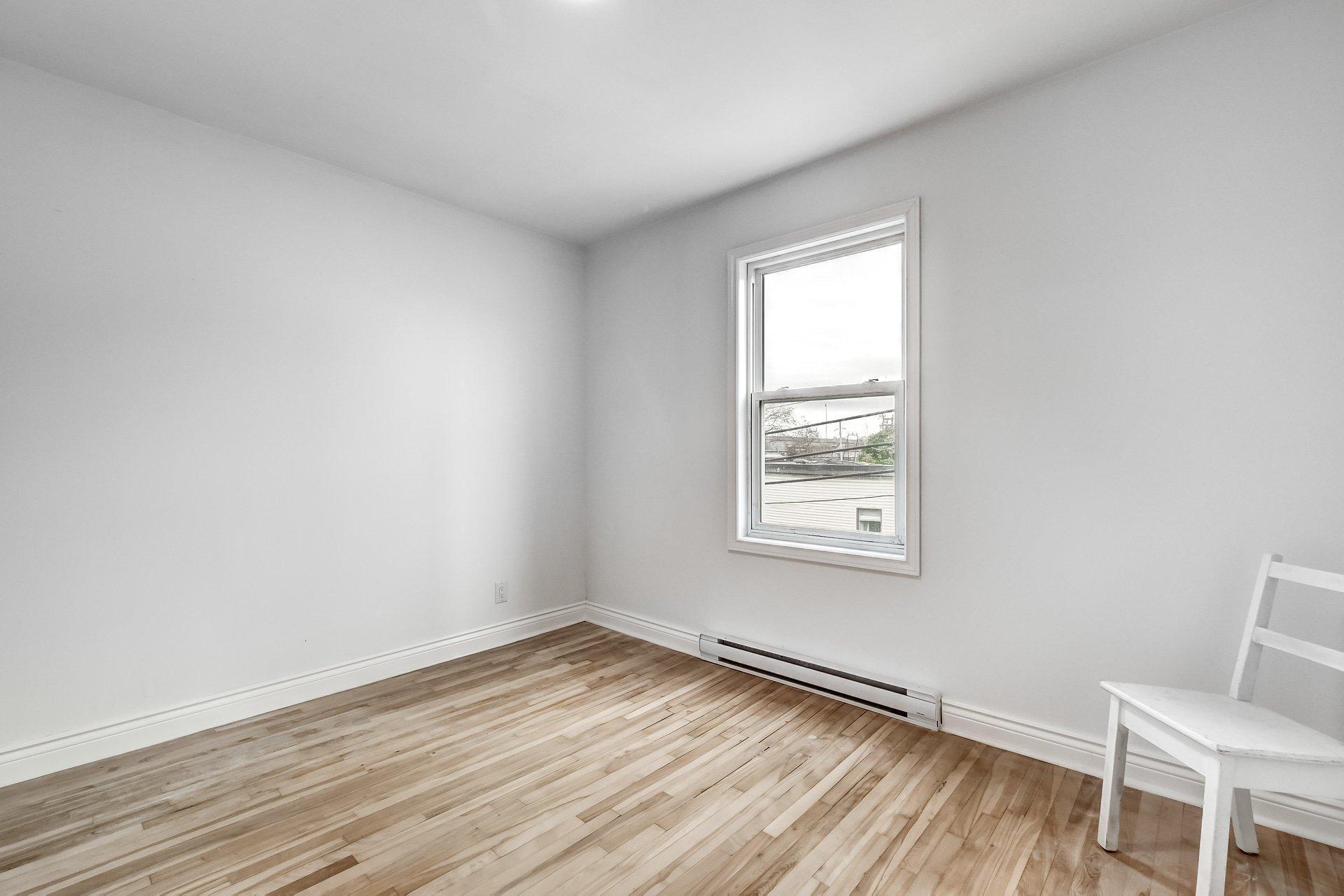 









5


Av. Windsor

, 6,
Montréal (Lachine),




QC
H8R1P8

