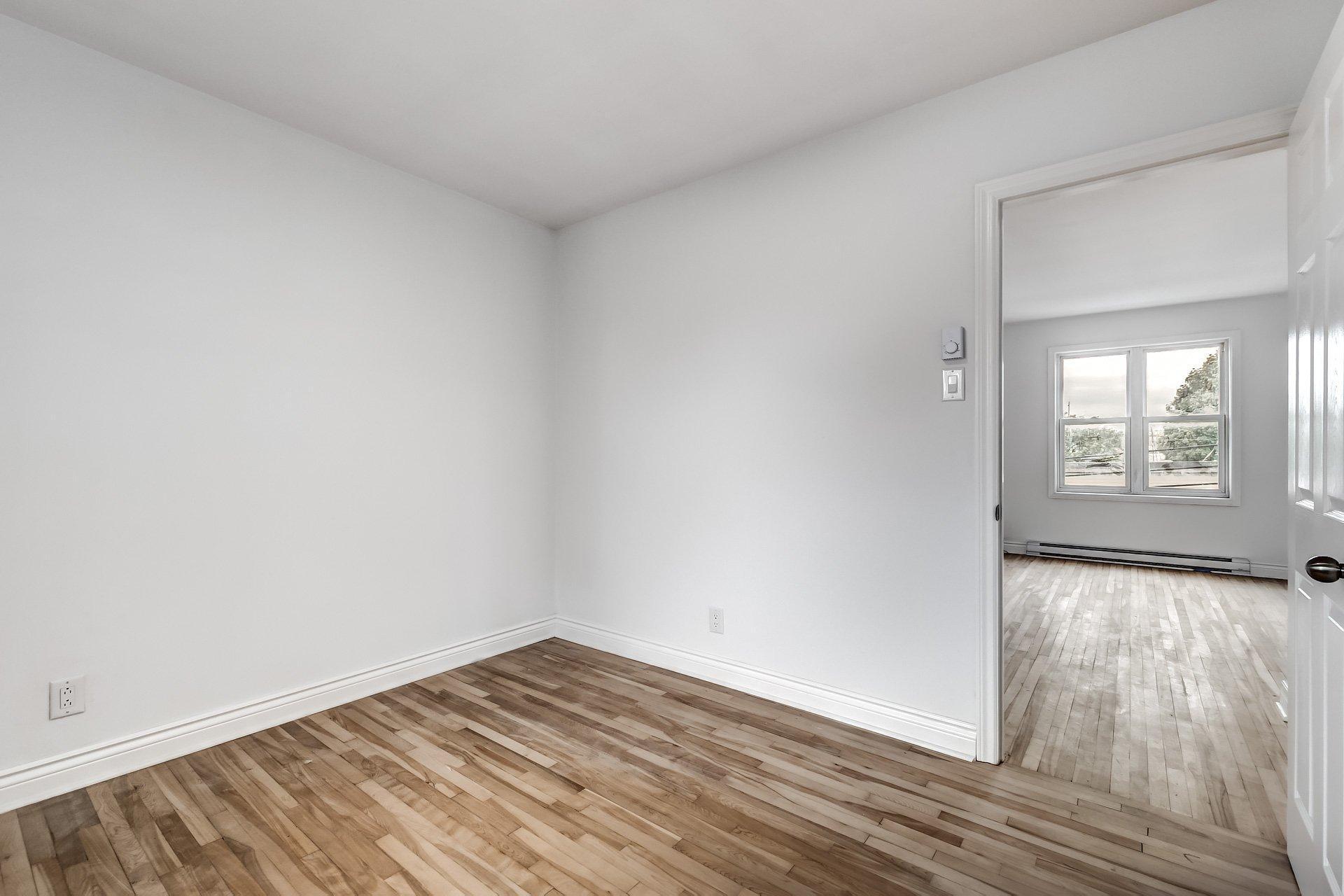 









5


Av. Windsor

, 6,
Montréal (Lachine),




QC
H8R1P8

