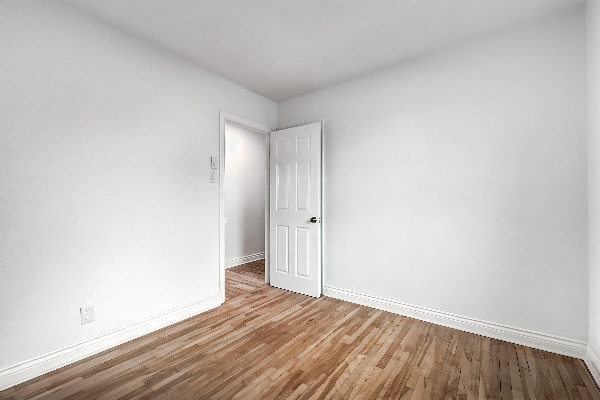 









5


Av. Windsor

, 6,
Montréal (Lachine),




QC
H8R1P8

