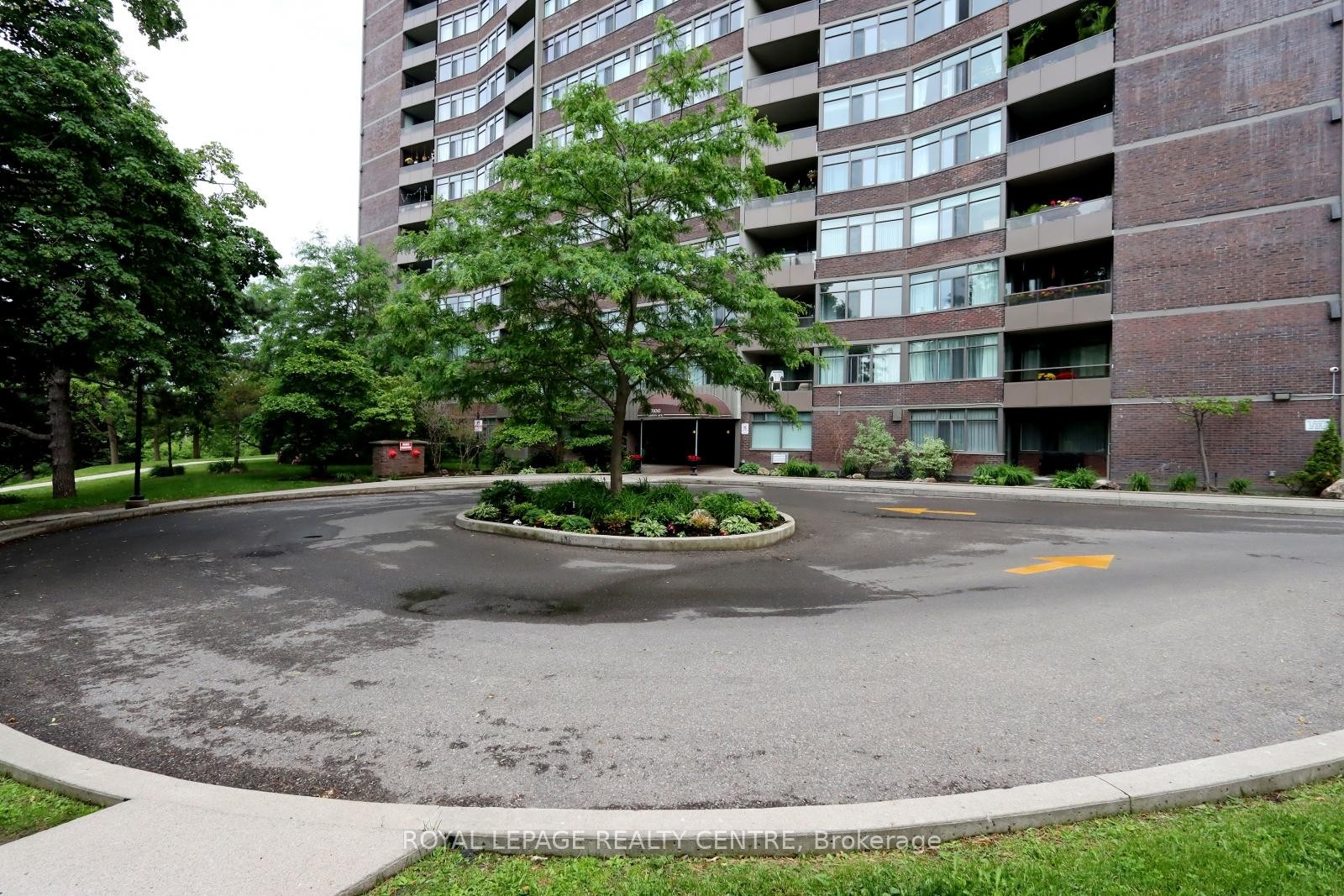 









3100


Kirwin

Avenue, 701,
Mississauga,




ON
L5A 3S6

