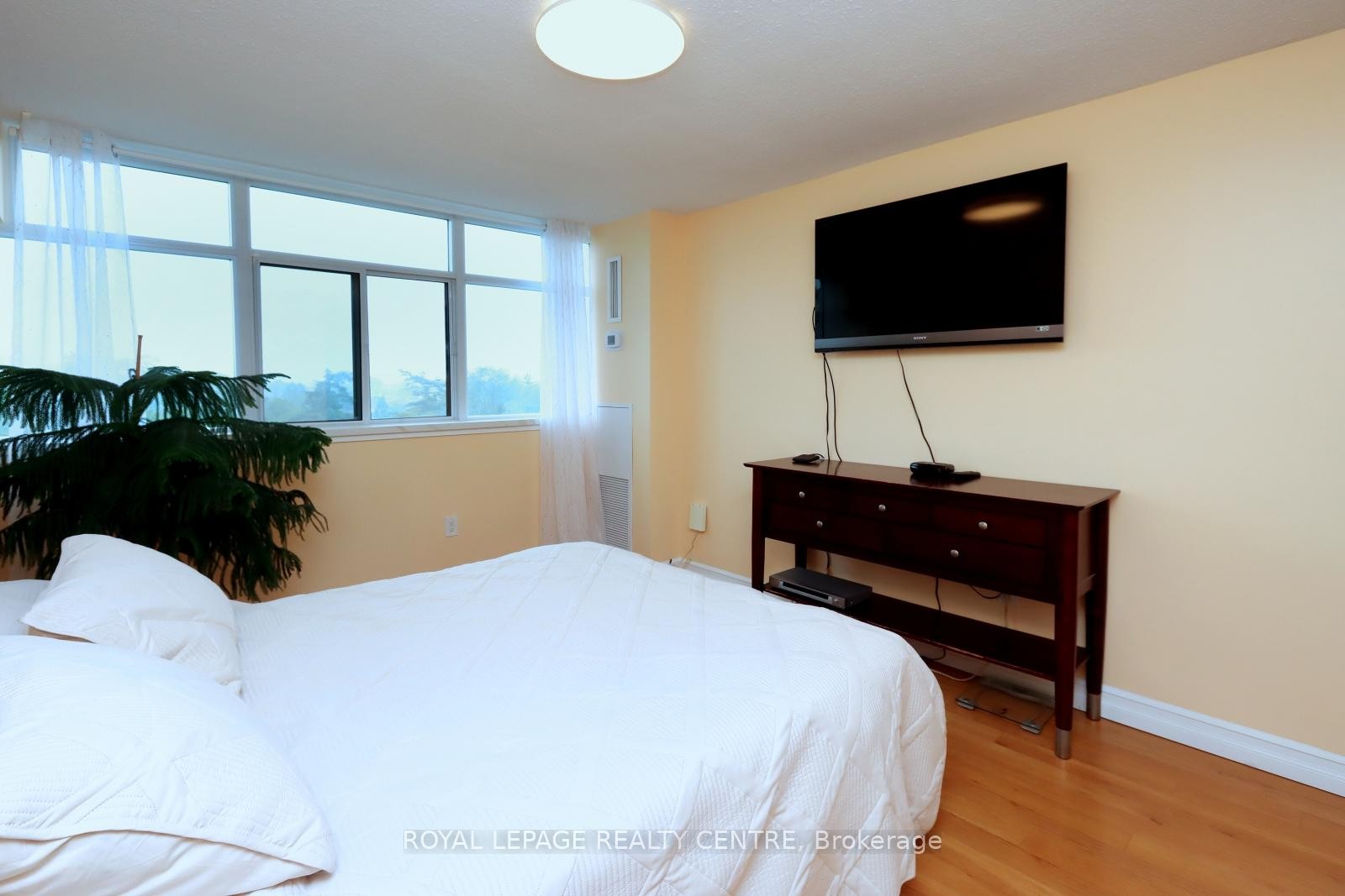









3100


Kirwin

Avenue, 701,
Mississauga,




ON
L5A 3S6

