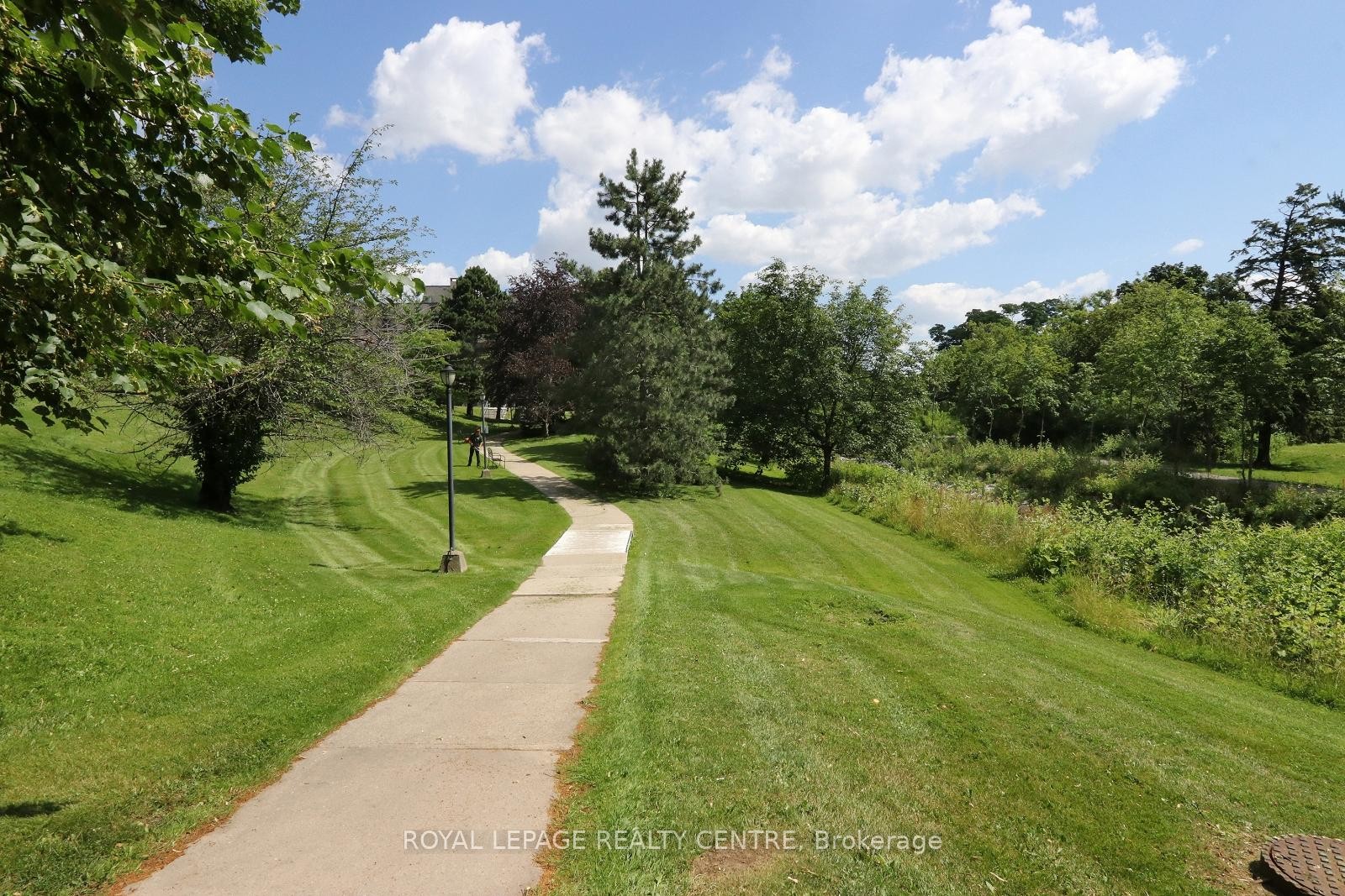 









3100


Kirwin

Avenue, 701,
Mississauga,




ON
L5A 3S6

