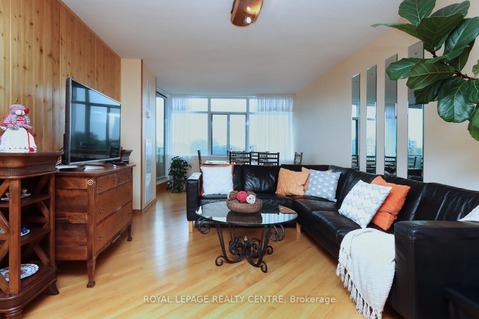 









3100


Kirwin

Avenue, 701,
Mississauga,




ON
L5A 3S6

