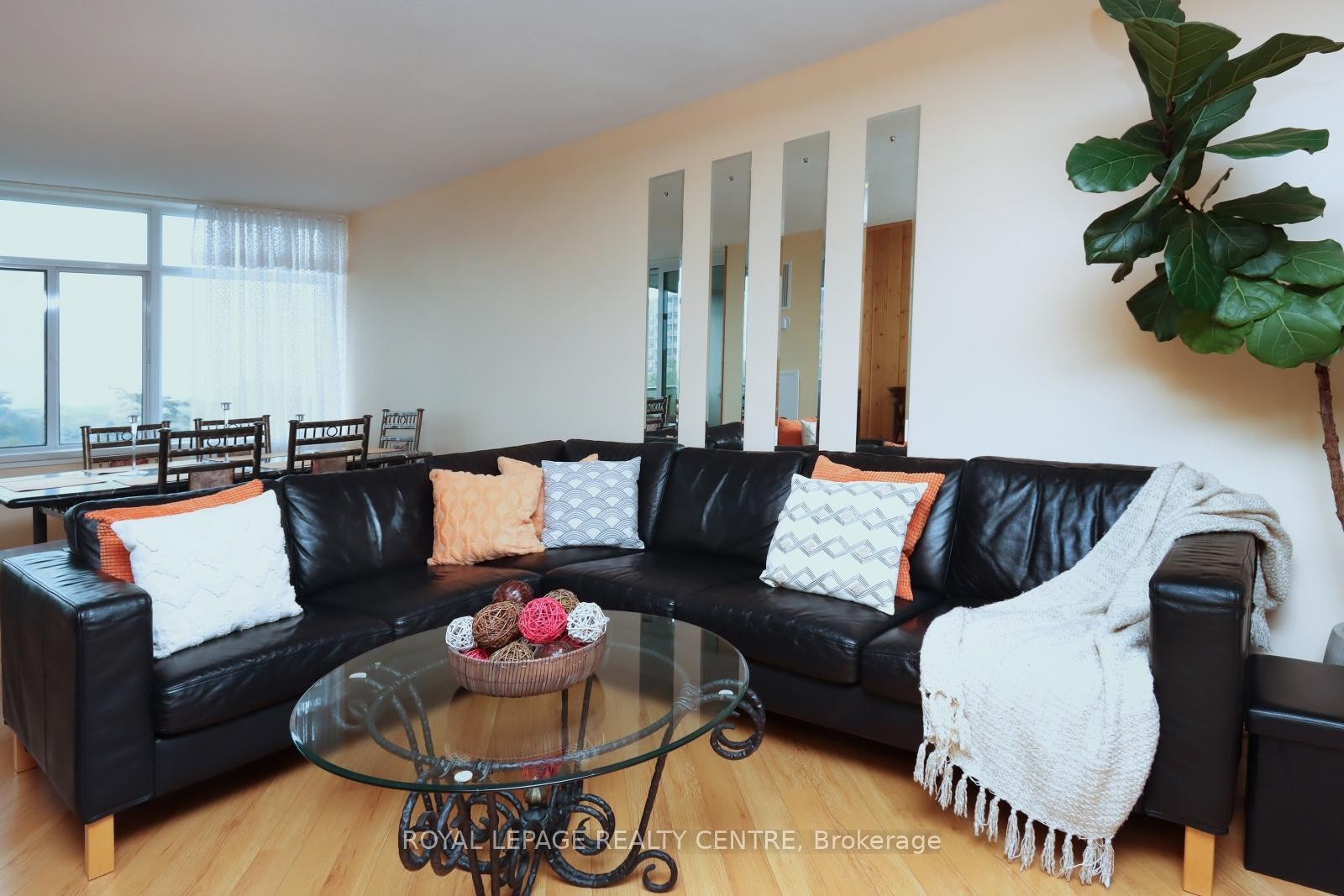 









3100


Kirwin

Avenue, 701,
Mississauga,




ON
L5A 3S6

