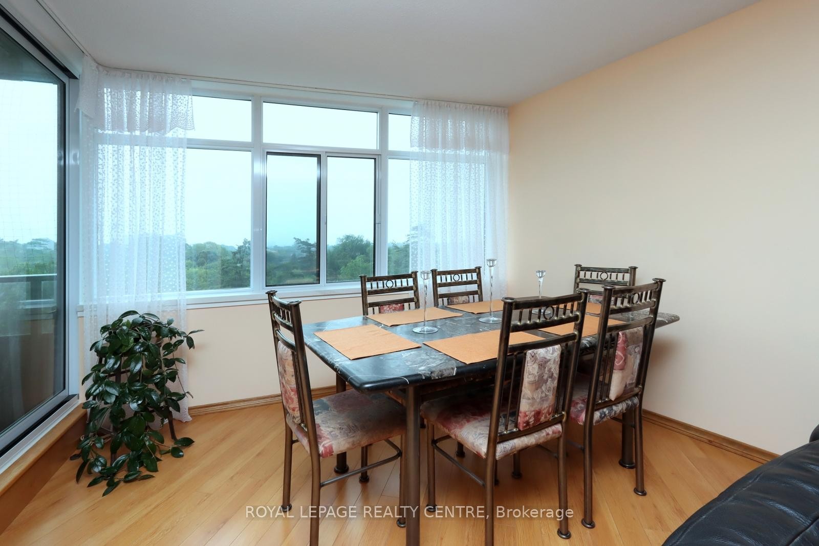 









3100


Kirwin

Avenue, 701,
Mississauga,




ON
L5A 3S6

