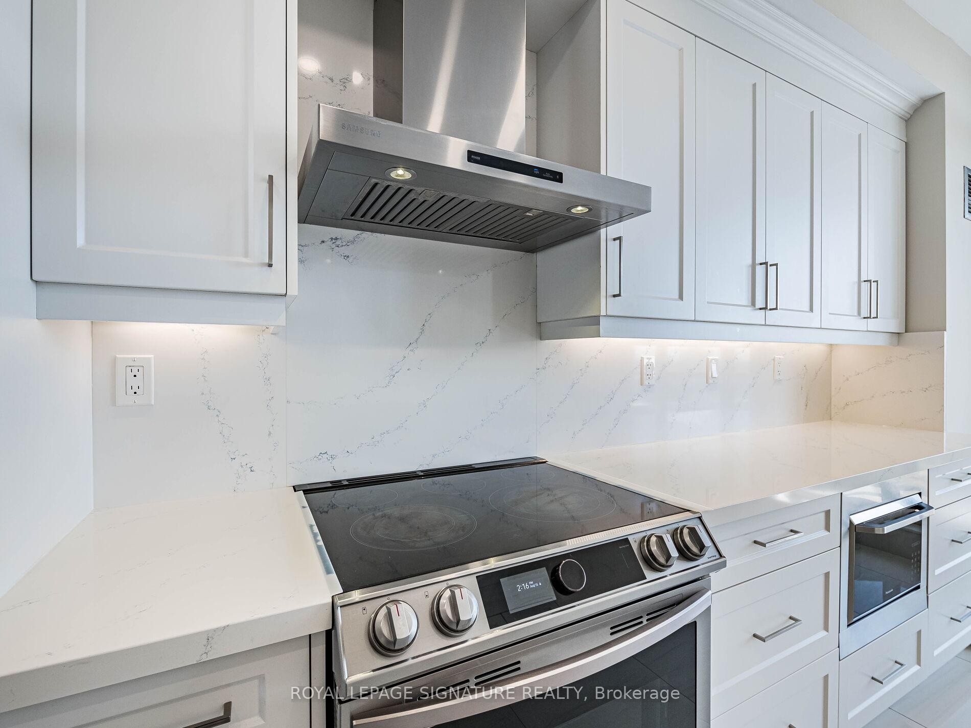 









24


Hanover

Road, 2204,
Brampton,




ON
L6S 5K8

