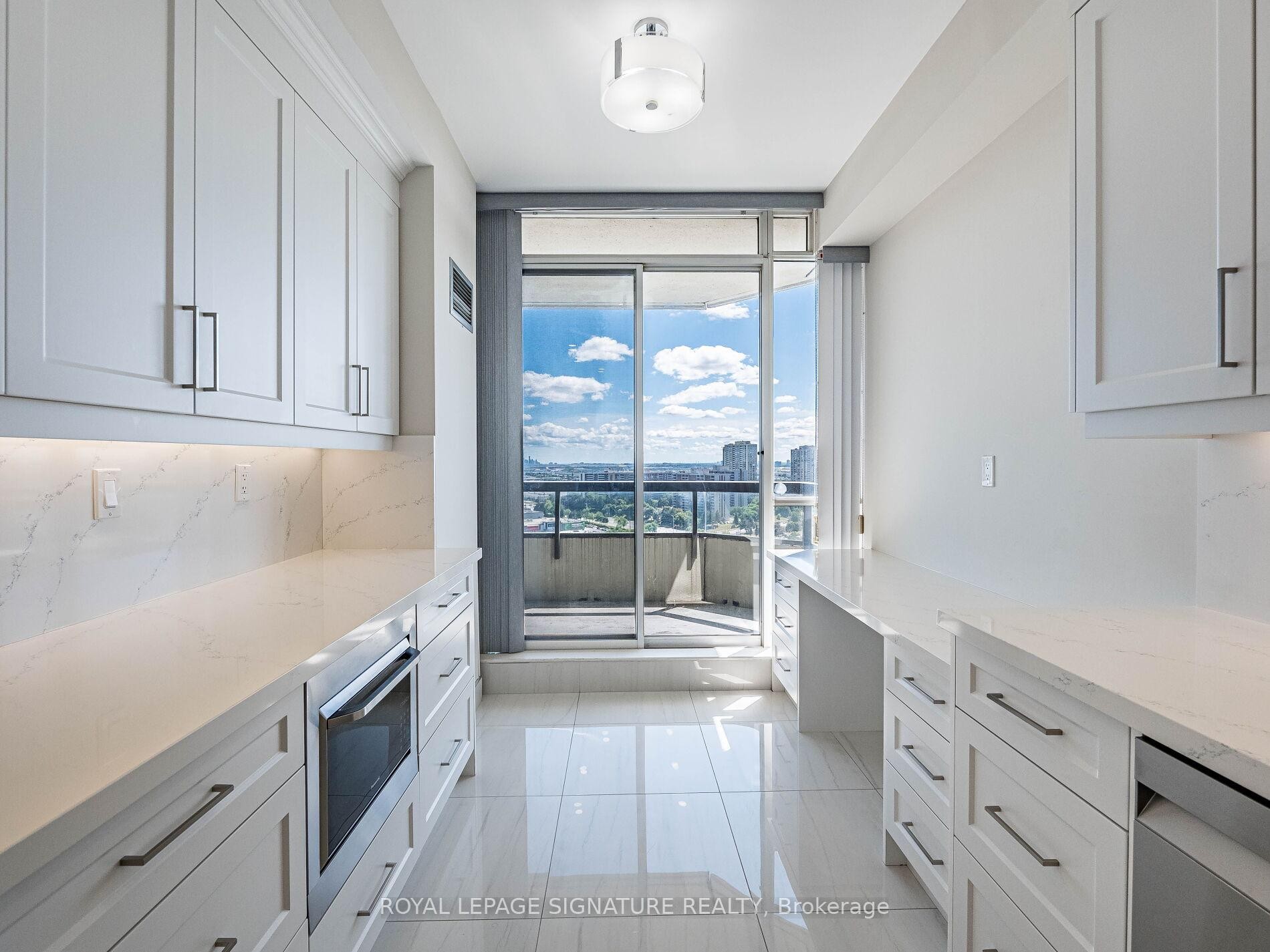 









24


Hanover

Road, 2204,
Brampton,




ON
L6S 5K8

