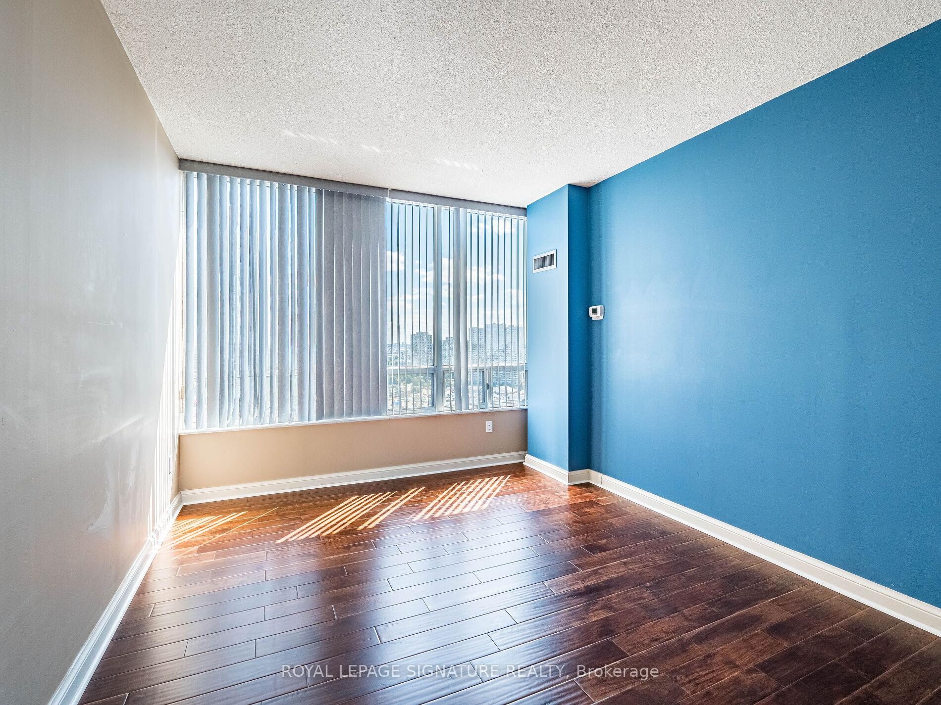 









24


Hanover

Road, 2204,
Brampton,




ON
L6S 5K8

