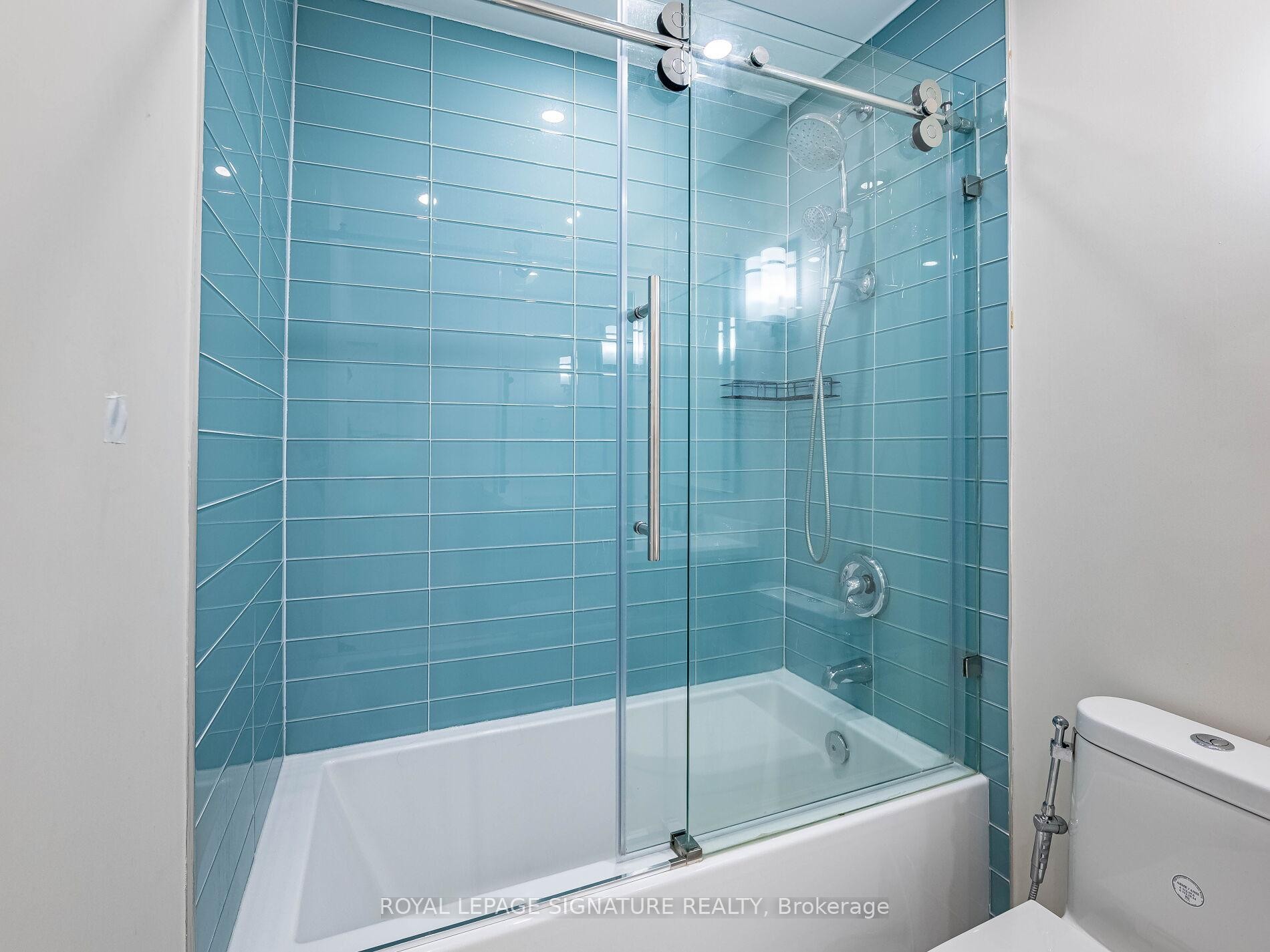 









24


Hanover

Road, 2204,
Brampton,




ON
L6S 5K8

