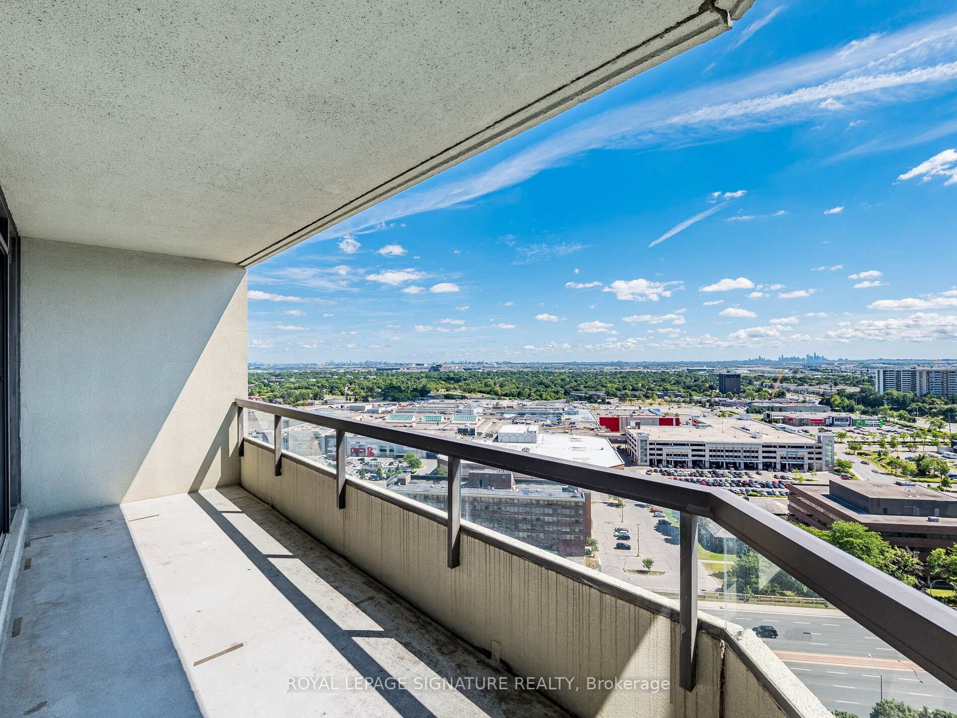 









24


Hanover

Road, 2204,
Brampton,




ON
L6S 5K8

