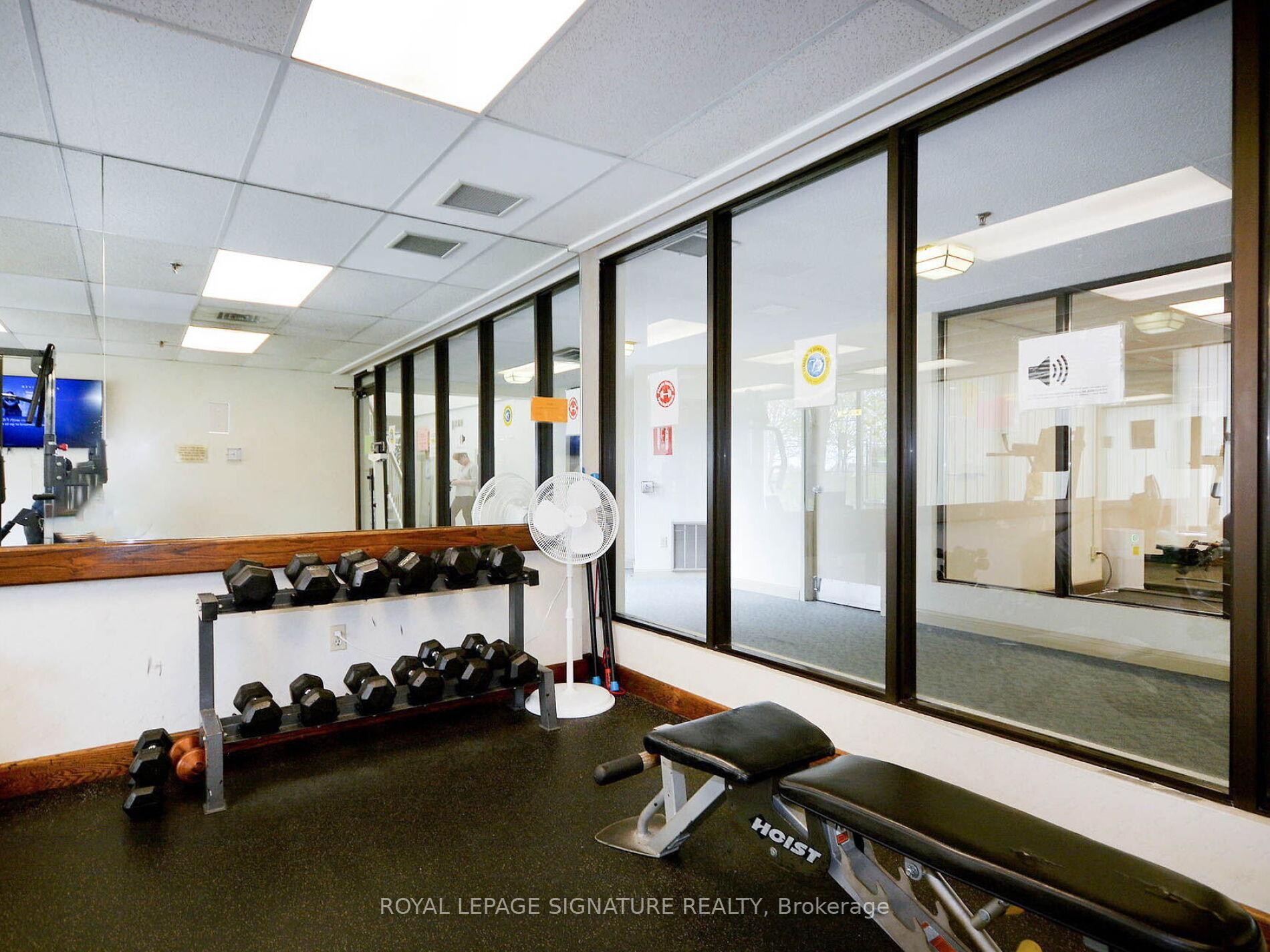 









24


Hanover

Road, 2204,
Brampton,




ON
L6S 5K8

