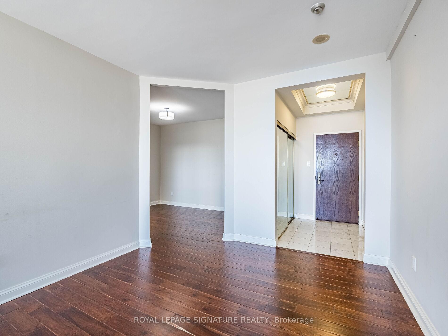 









24


Hanover

Road, 2204,
Brampton,




ON
L6S 5K8

