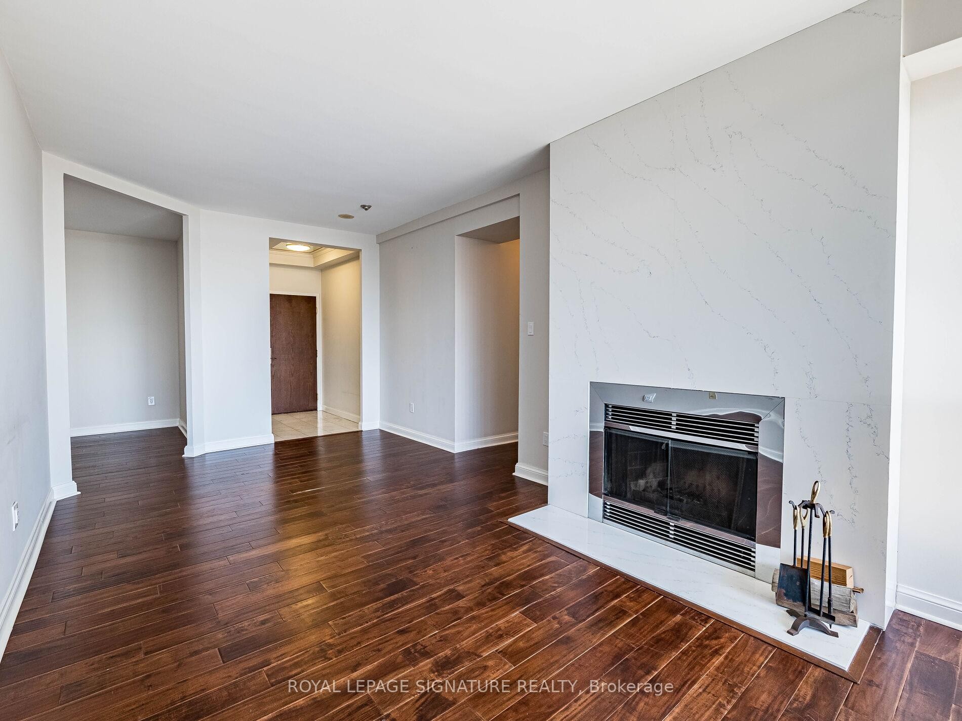 









24


Hanover

Road, 2204,
Brampton,




ON
L6S 5K8

