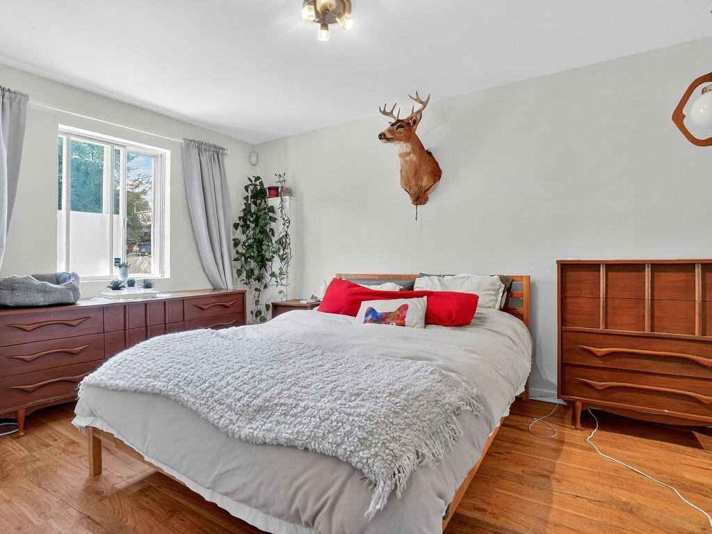 









6619

 - 6621


Rue St-André

,
Rosemont/La Petite-Patrie (Montréal),




QC
H2S2K7

