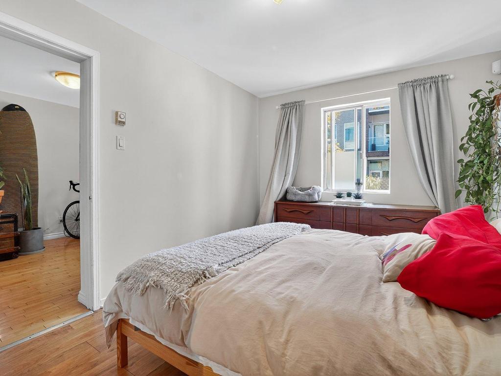 









6619

 - 6621


Rue St-André

,
Rosemont/La Petite-Patrie (Montréal),




QC
H2S2K7

