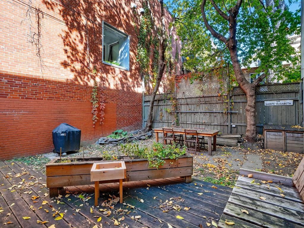 









6619

 - 6621


Rue St-André

,
Rosemont/La Petite-Patrie (Montréal),




QC
H2S2K7

