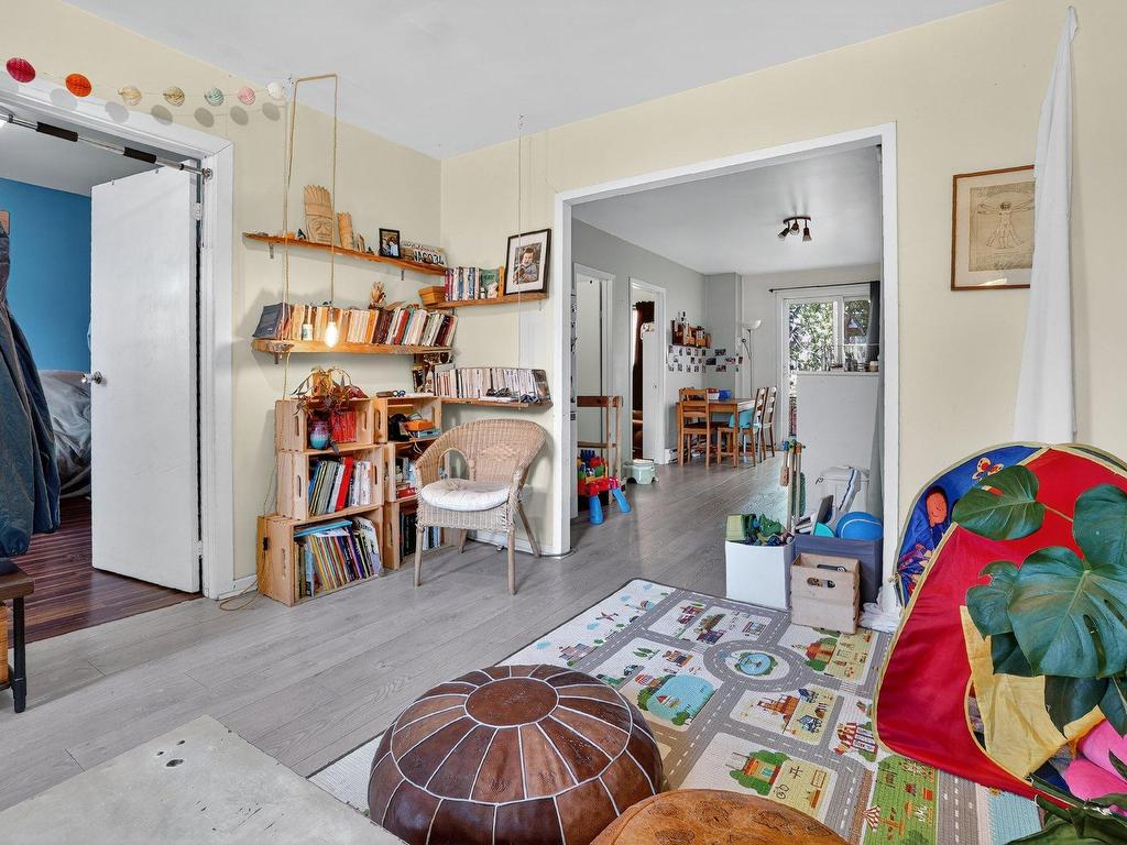 









6619

 - 6621


Rue St-André

,
Rosemont/La Petite-Patrie (Montréal),




QC
H2S2K7

