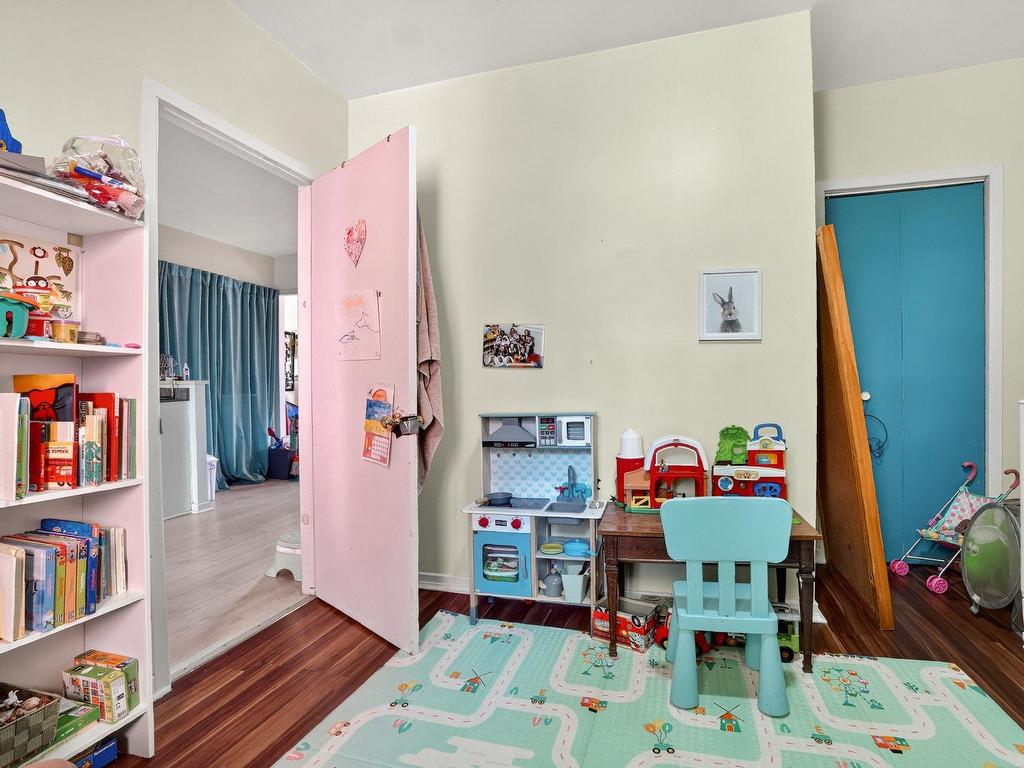 









6619

 - 6621


Rue St-André

,
Rosemont/La Petite-Patrie (Montréal),




QC
H2S2K7

