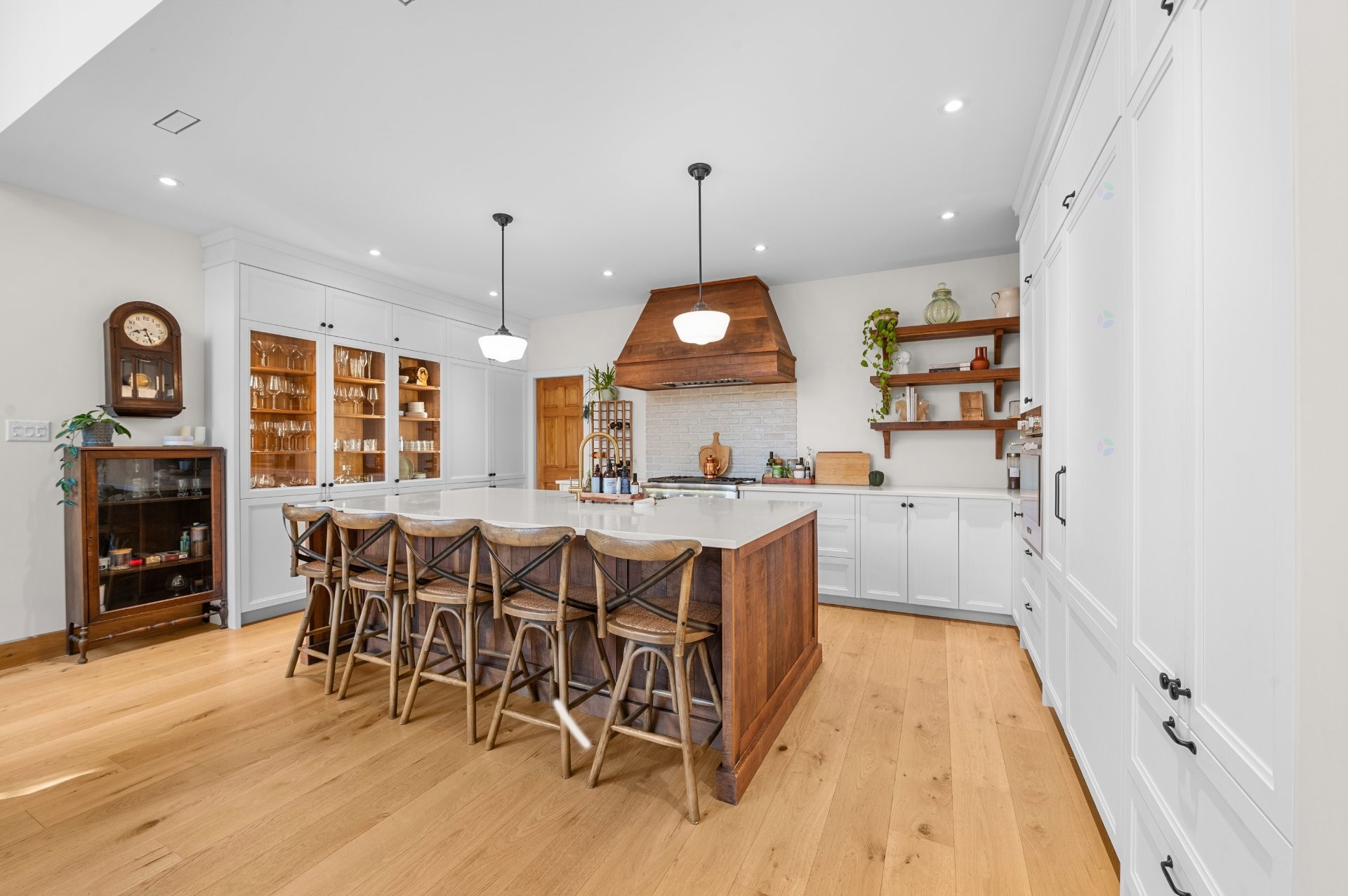 









61


Imp. d'Auvergne

,
Sainte-Agathe-des-Monts,




QC
J8C3G8

