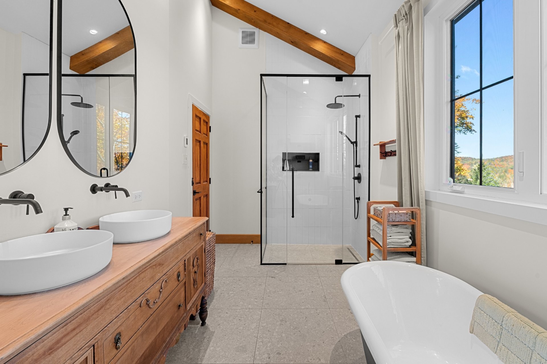 









61


Imp. d'Auvergne

,
Sainte-Agathe-des-Monts,




QC
J8C3G8

