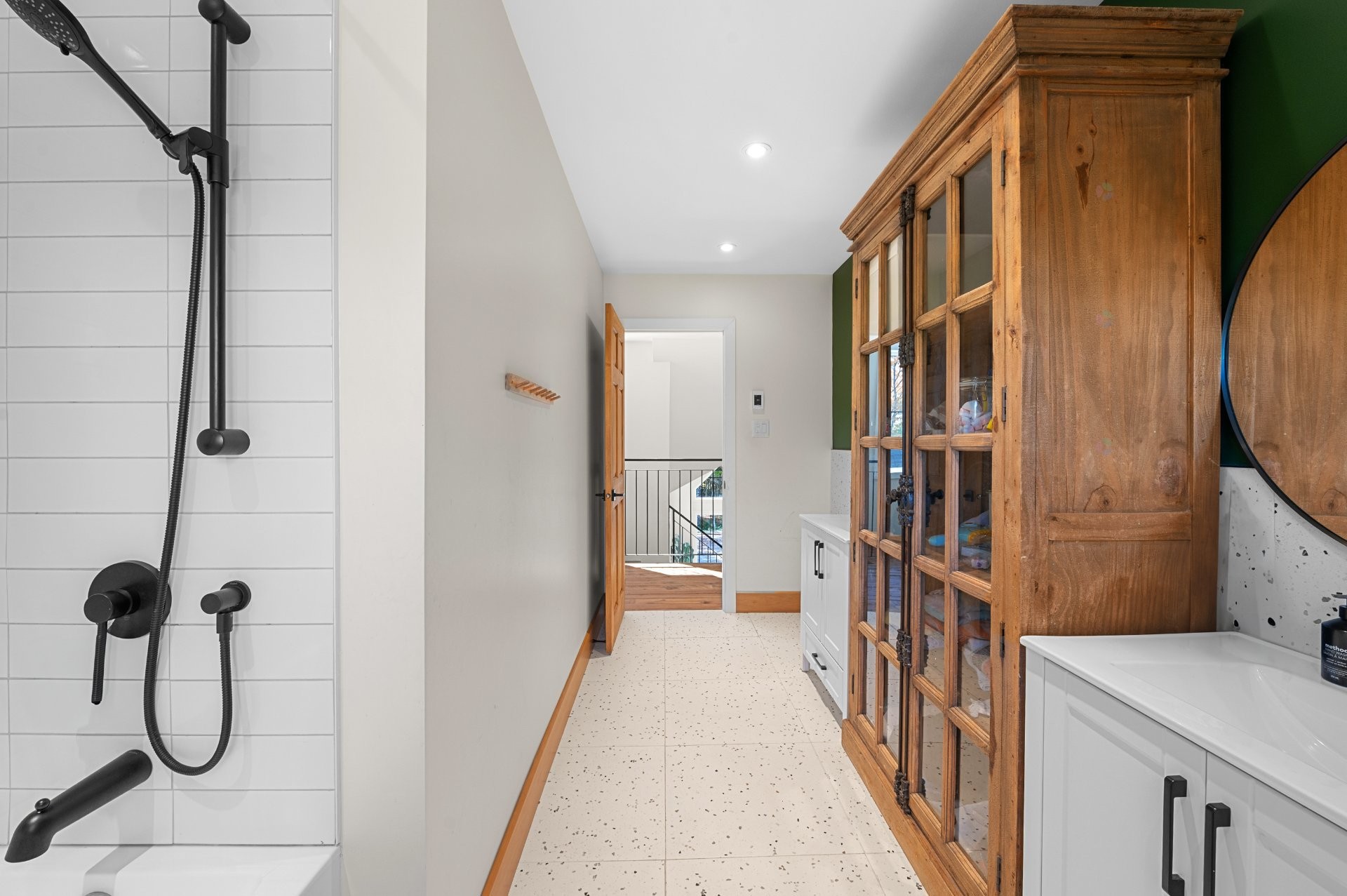 









61


Imp. d'Auvergne

,
Sainte-Agathe-des-Monts,




QC
J8C3G8

