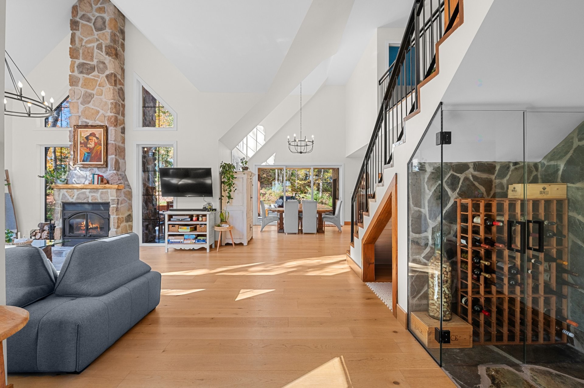 









61


Imp. d'Auvergne

,
Sainte-Agathe-des-Monts,




QC
J8C3G8

