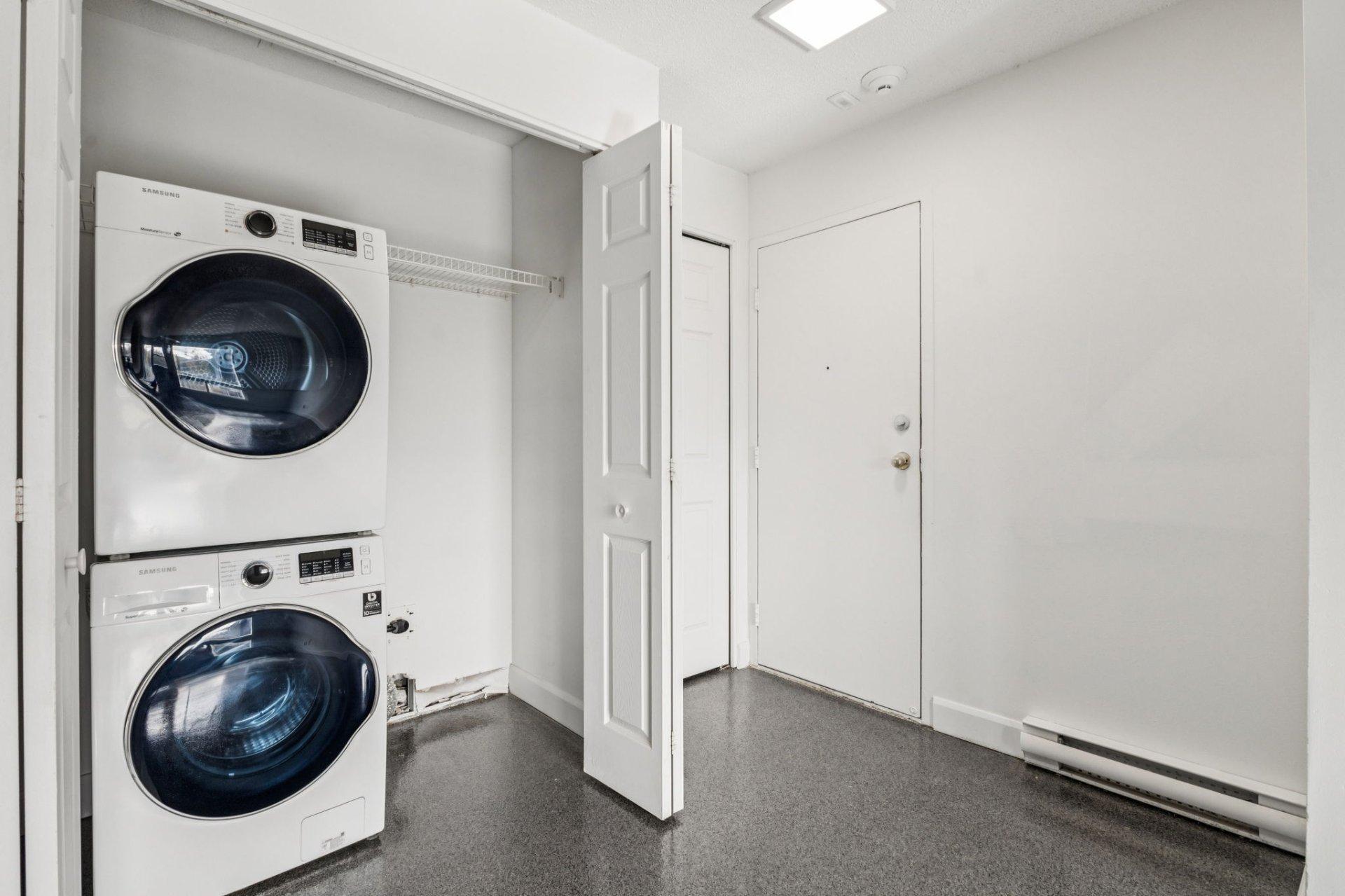 









81


Rue Pearson

, 201,
Gatineau (Aylmer),




QC
J9H6G1

