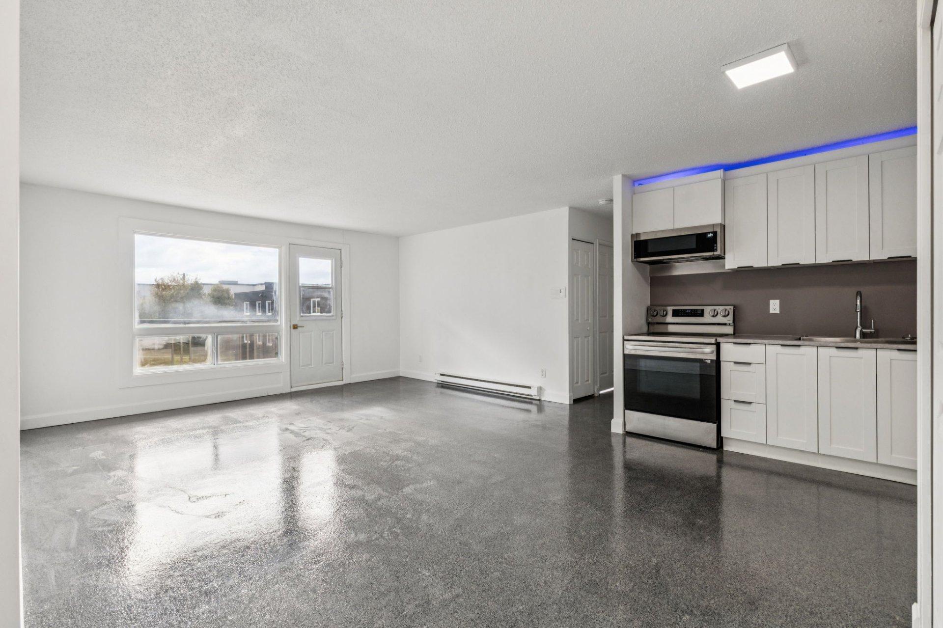 









81


Rue Pearson

, 201,
Gatineau (Aylmer),




QC
J9H6G1

