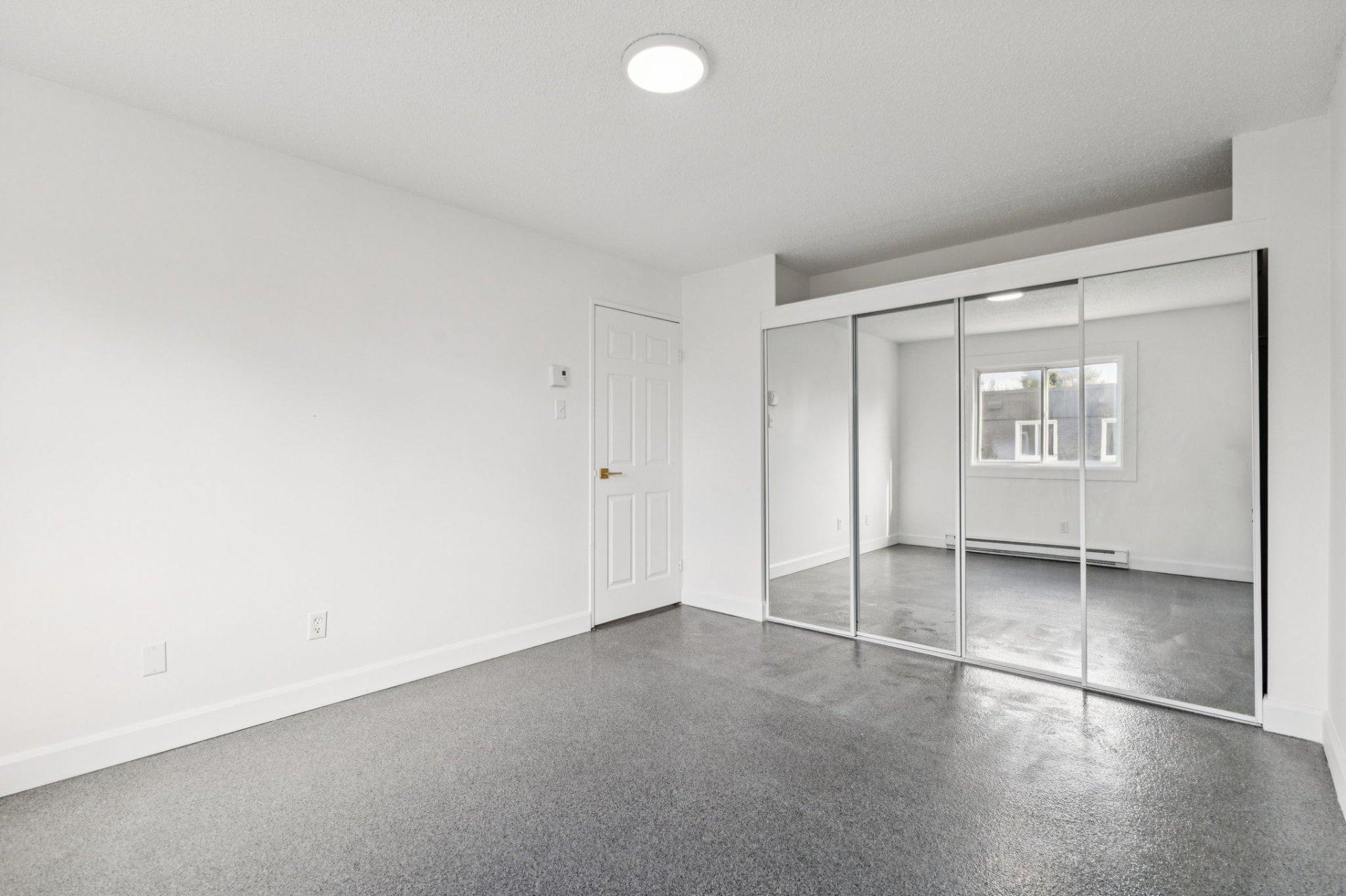 









81


Rue Pearson

, 201,
Gatineau (Aylmer),




QC
J9H6G1

