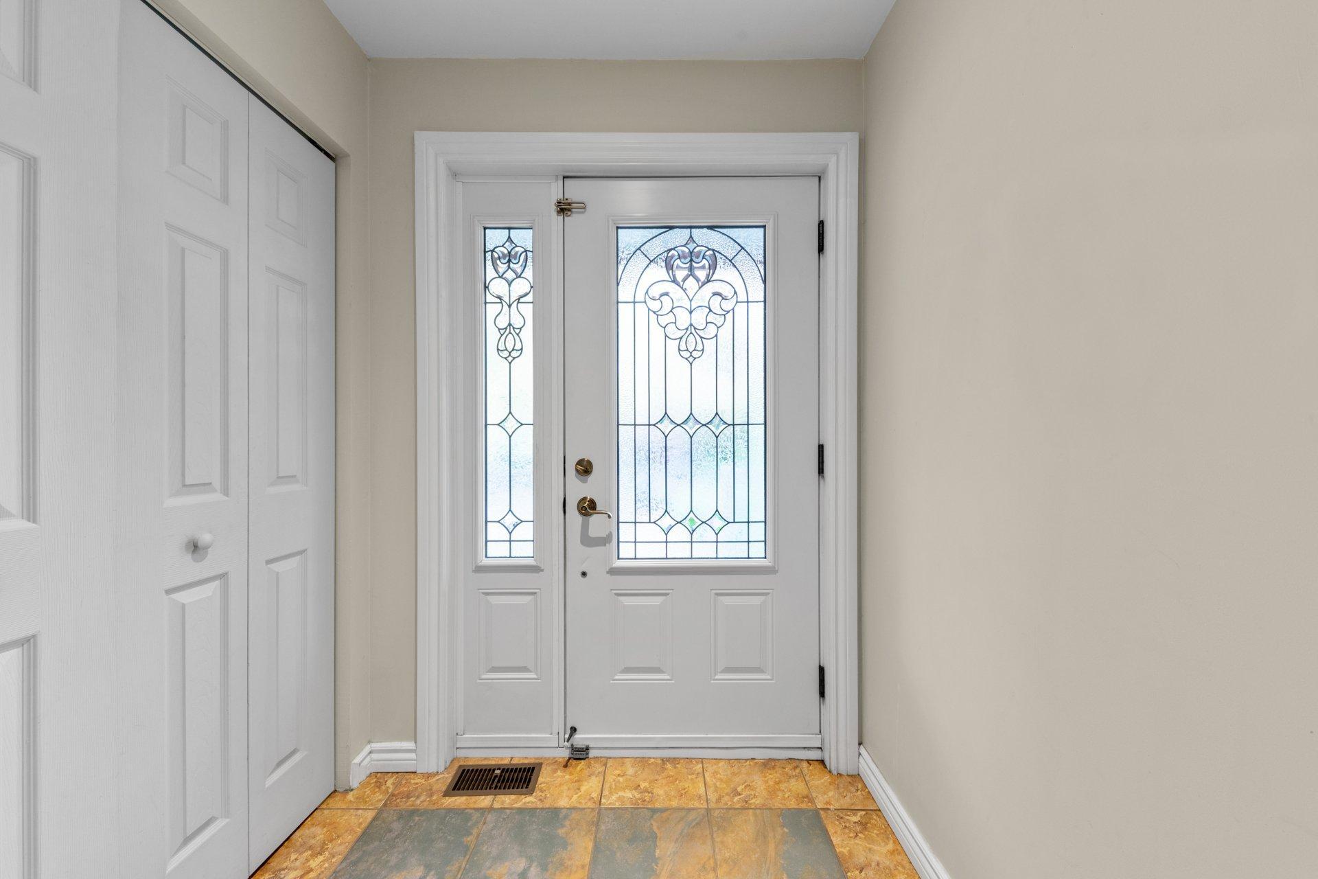 









2315

 - 2317


Boul. Grand

,
Montréal (Côte-des-Neiges/Notre-Dame-de-Grâce),




QC
H4B2X1

