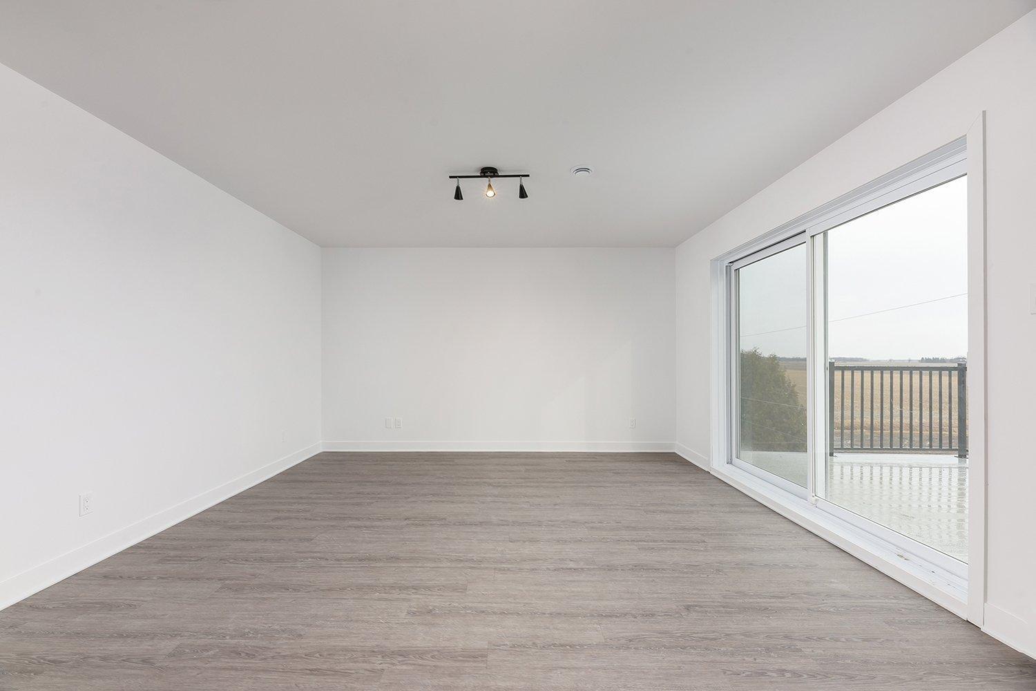 









1912


Rue Borden

, 7,
Ormstown,




QC
J0S1K0

