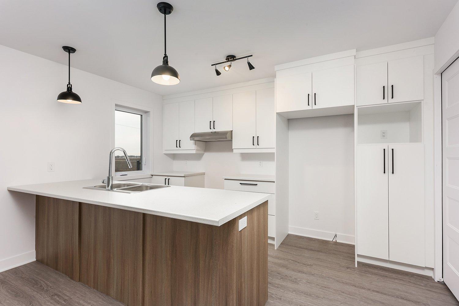 









1912


Rue Borden

, 7,
Ormstown,




QC
J0S1K0

