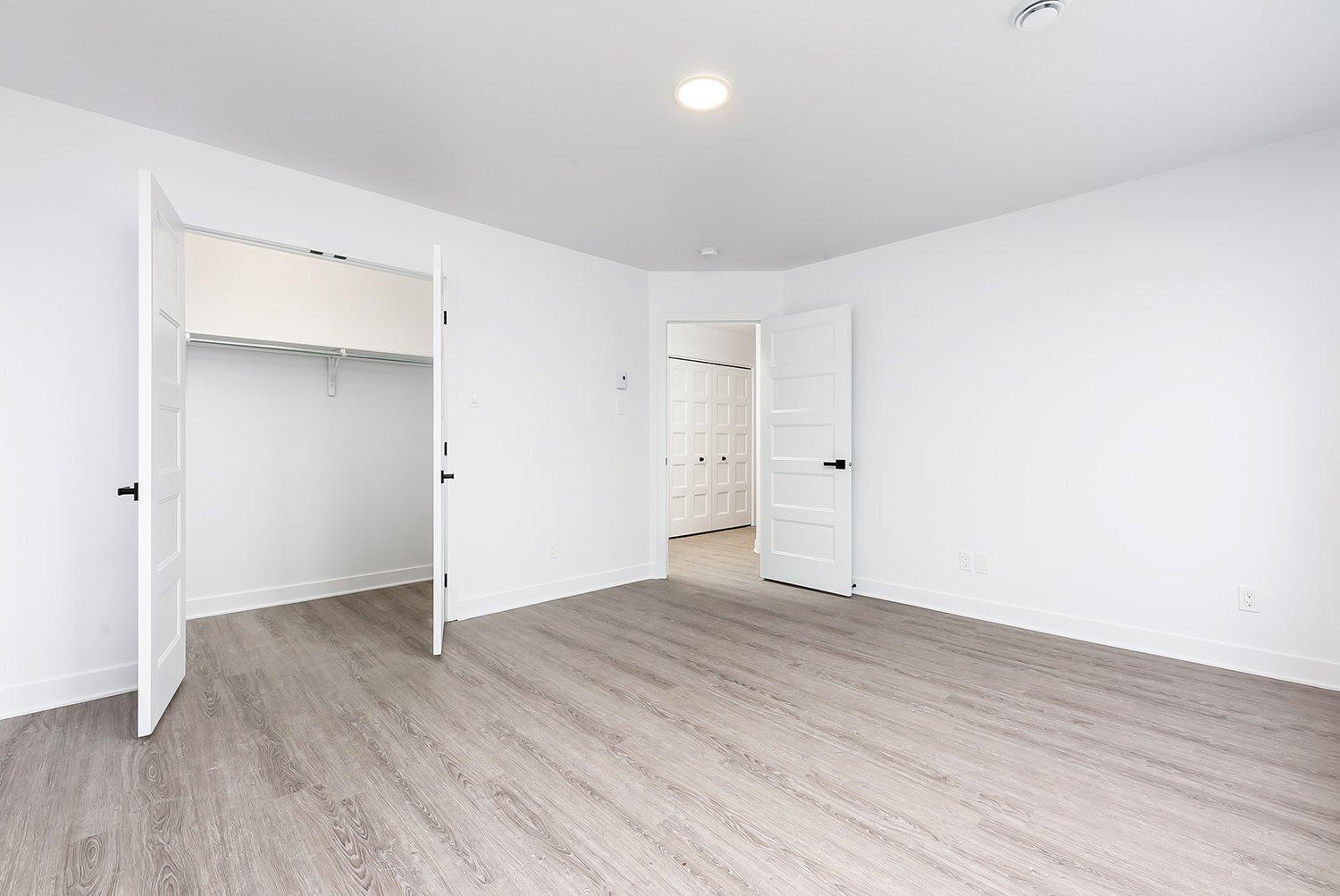 









1912


Rue Borden

, 7,
Ormstown,




QC
J0S1K0

