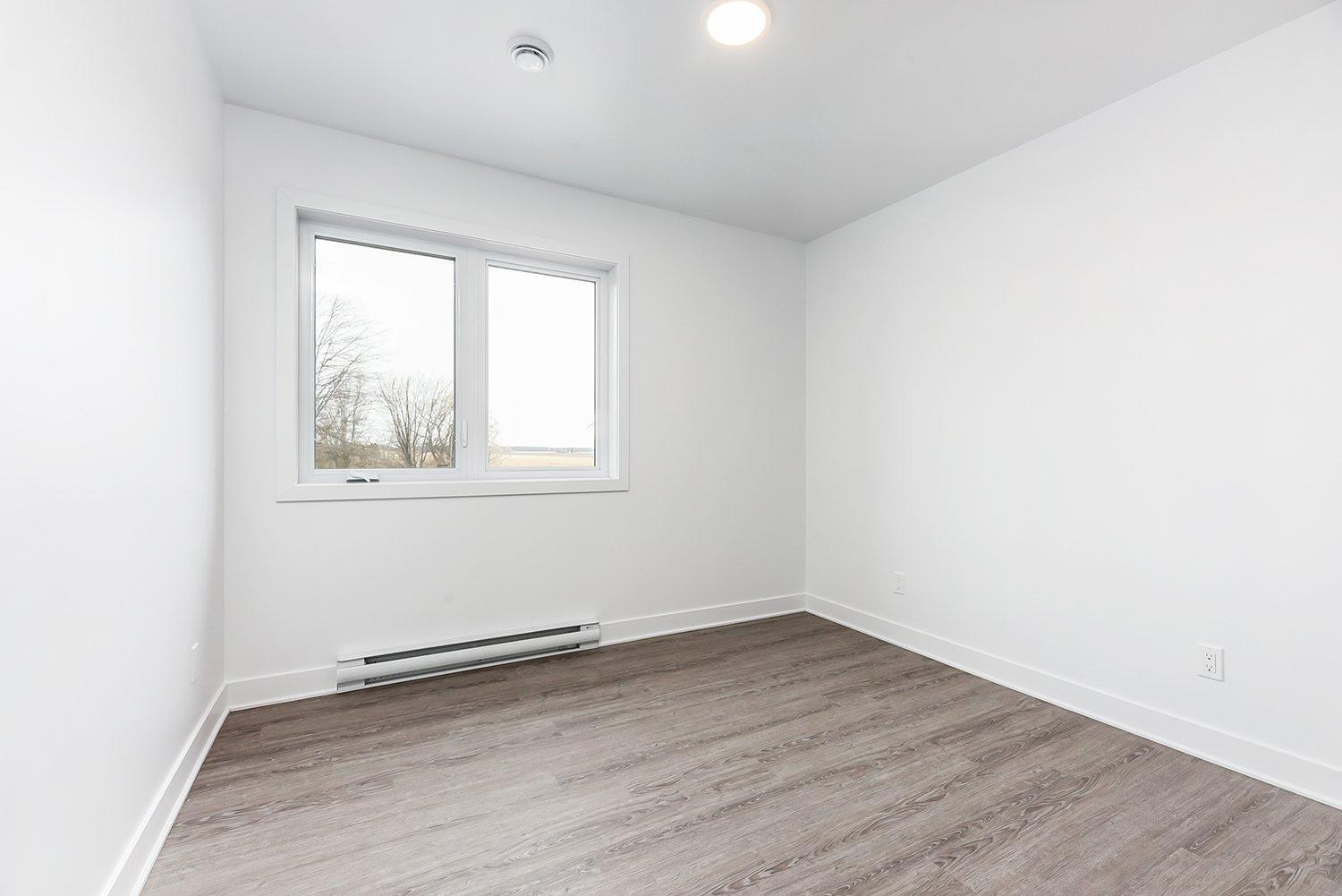 









1912


Rue Borden

, 7,
Ormstown,




QC
J0S1K0

