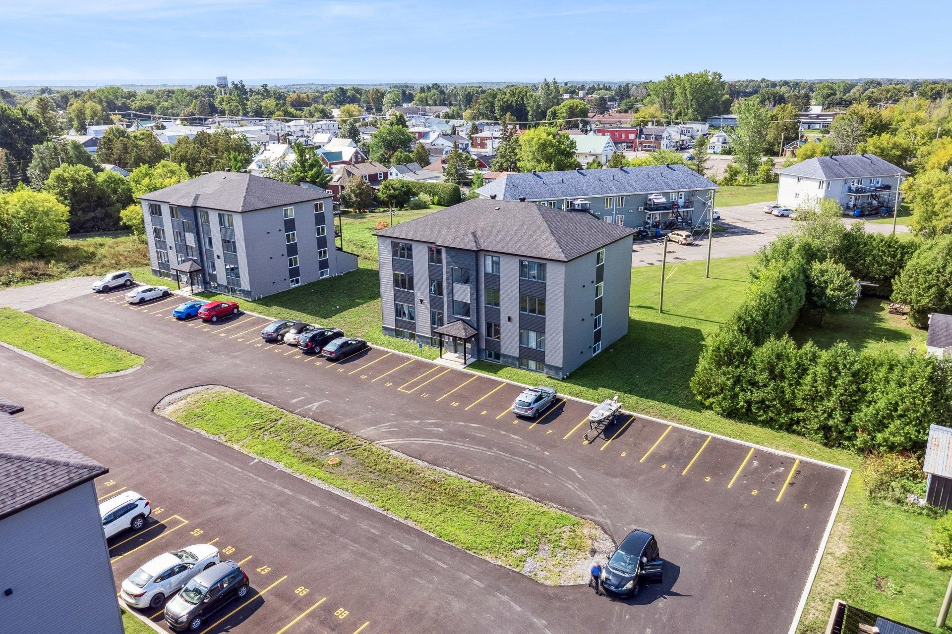 









1912


Rue Borden

, 7,
Ormstown,




QC
J0S1K0

