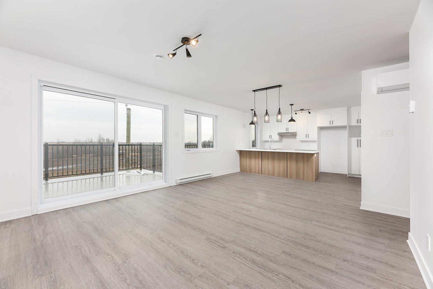 









1912


Rue Borden

, 7,
Ormstown,




QC
J0S1K0

