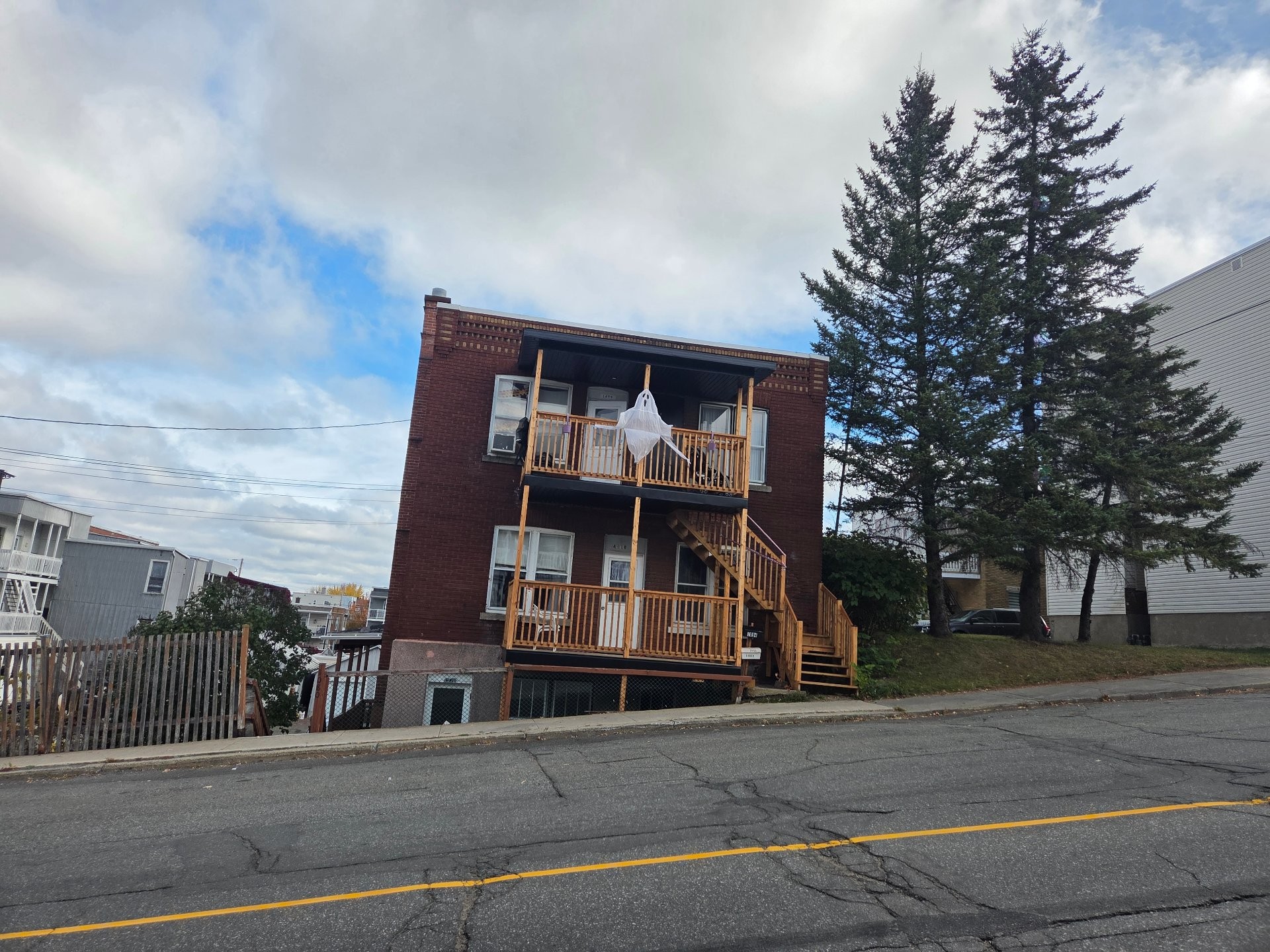 









1078

 - 1094


Rue St-Paul

,
Shawinigan,




QC
G9N4K4

