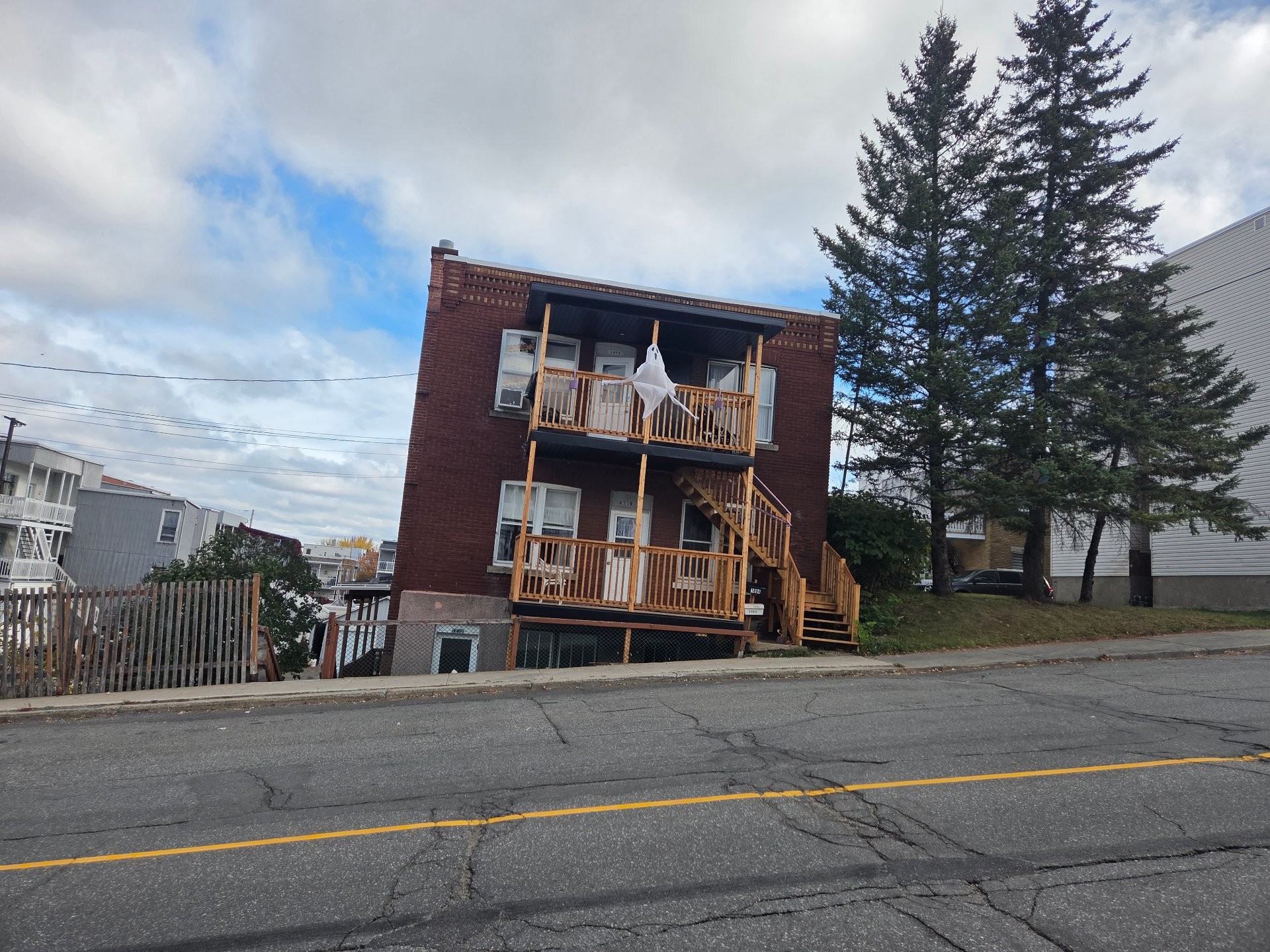 









1078

 - 1094


Rue St-Paul

,
Shawinigan,




QC
G9N4K4

