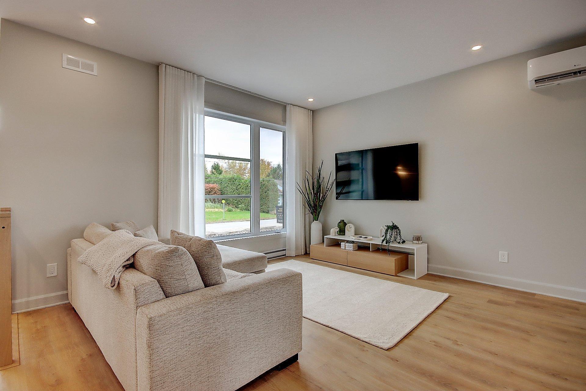 












Ch. St-André

,
Saint-Jean-sur-Richelieu,




QC
J2W2H6

