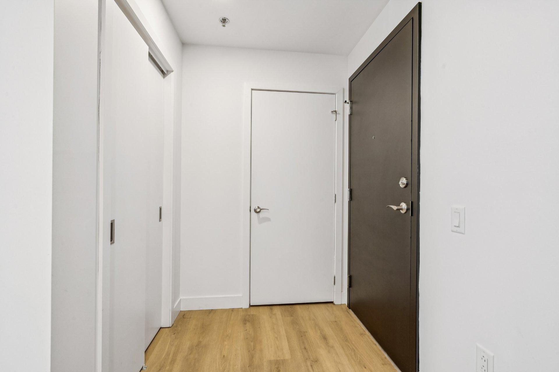 









50


Rue St-Louis

, 111,
Salaberry-de-Valleyfield,




QC
J6T1M6

