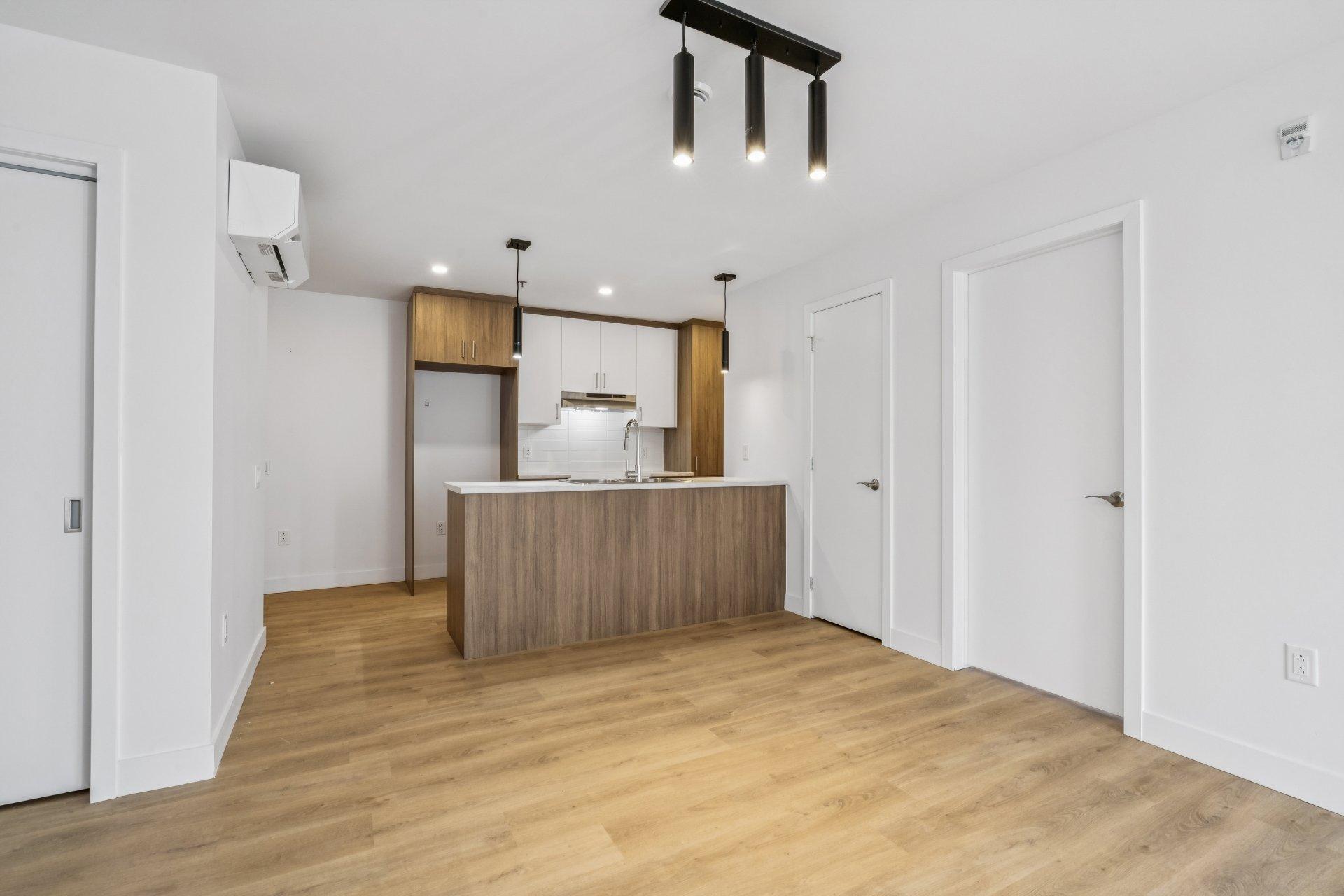









50


Rue St-Louis

, 111,
Salaberry-de-Valleyfield,




QC
J6T1M6

