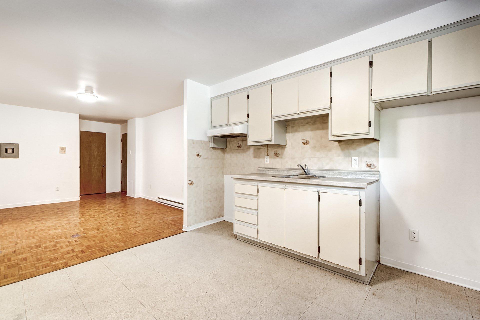 









2300


Av. Walkley

, 2,
Montréal (Côte-des-Neiges/Notre-Dame-de-Grâce),




QC
H4B2K1

